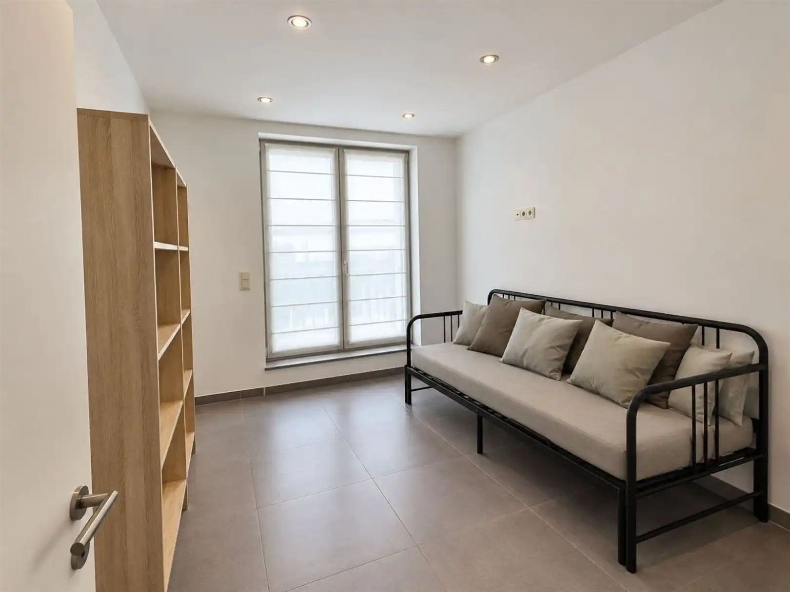 Volledig gerenoveerde en instapklare woning met tal van mogelijkheden op een toplocatie in Sint-Niklaas foto 9