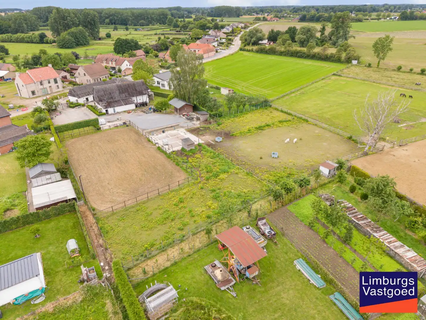 Authentieke hoeve op een perceel van ong. 47a te Sint-Lambrechts-Herk  foto 2