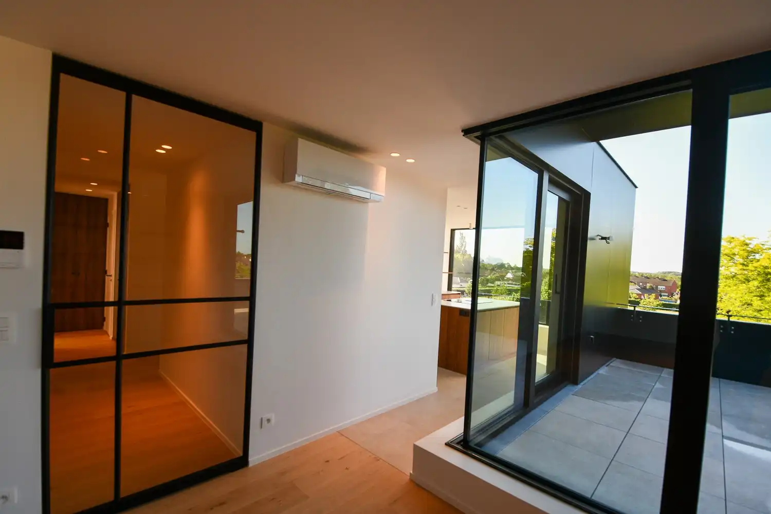Prachtig dakappartement met hoogstaande afwerkingsgraad foto {{pictureIndex}}