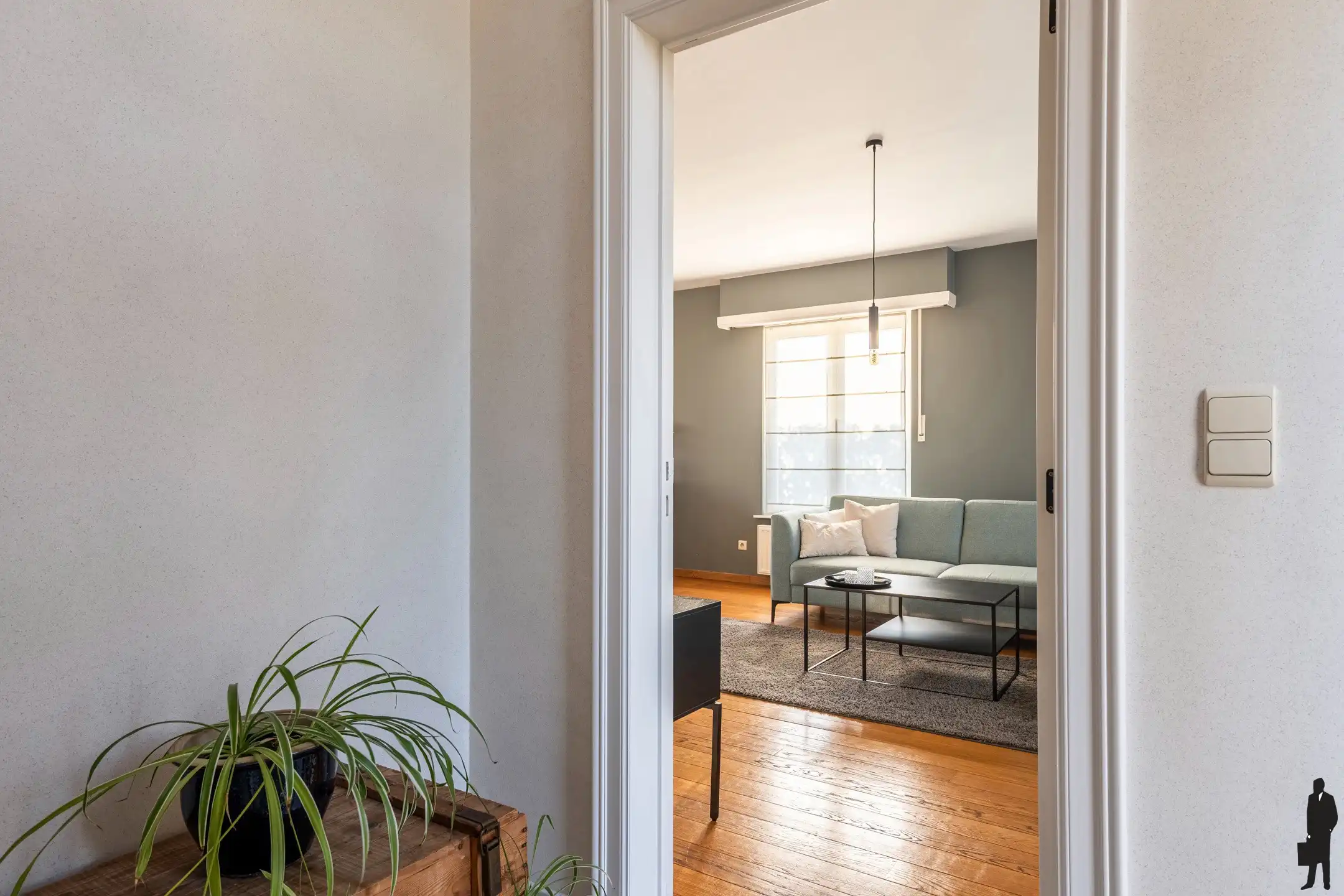 Vrijstaande woning op een ruim perceel van ca. 1.300 m² in hartje Loenhout! foto 4