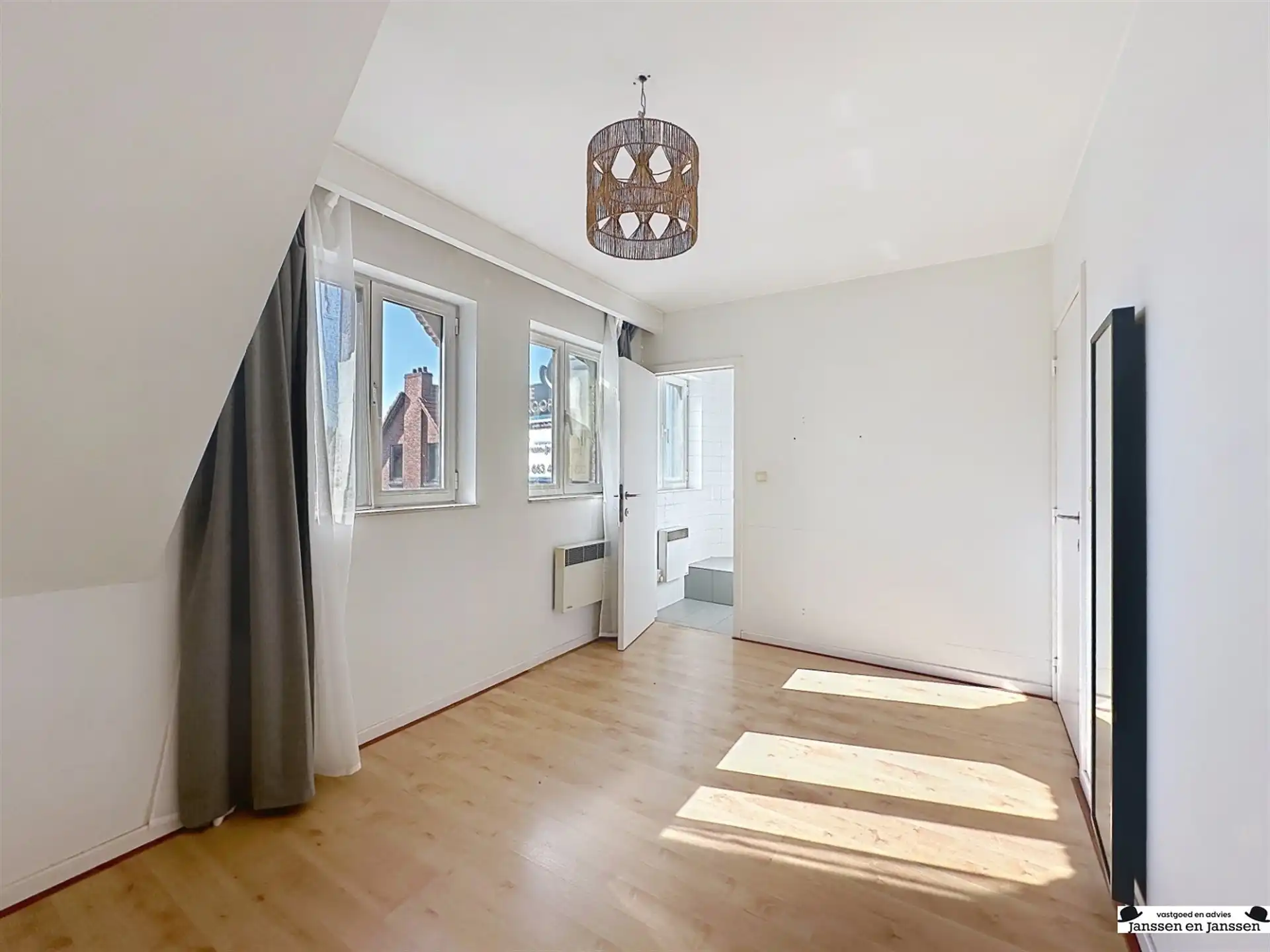 Dakappartement met zonnig en ruim terras!  foto 3