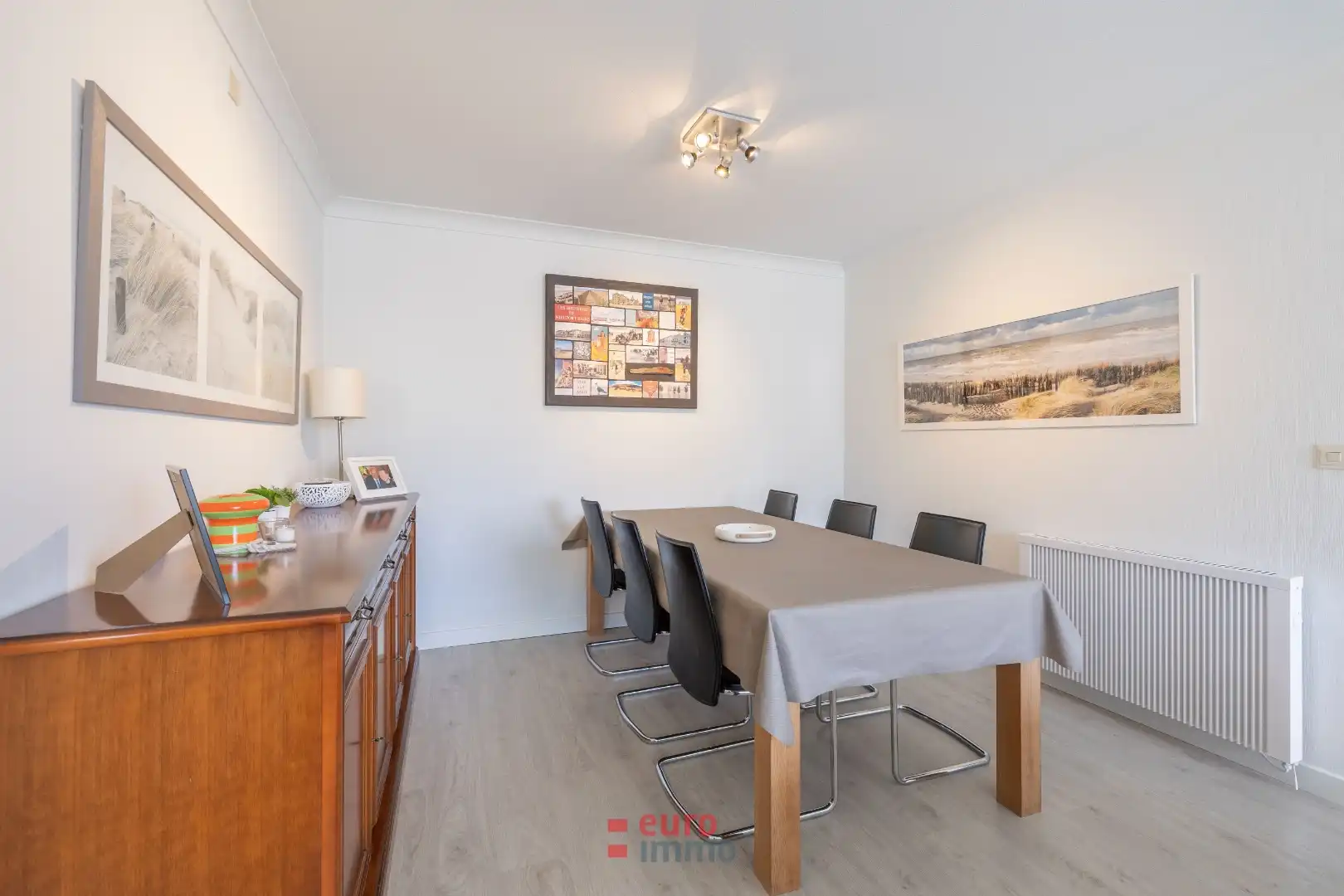 Mooi gerenoveerd en lichtrijk appartement op centrale ligging in Nieuwpoort foto 7