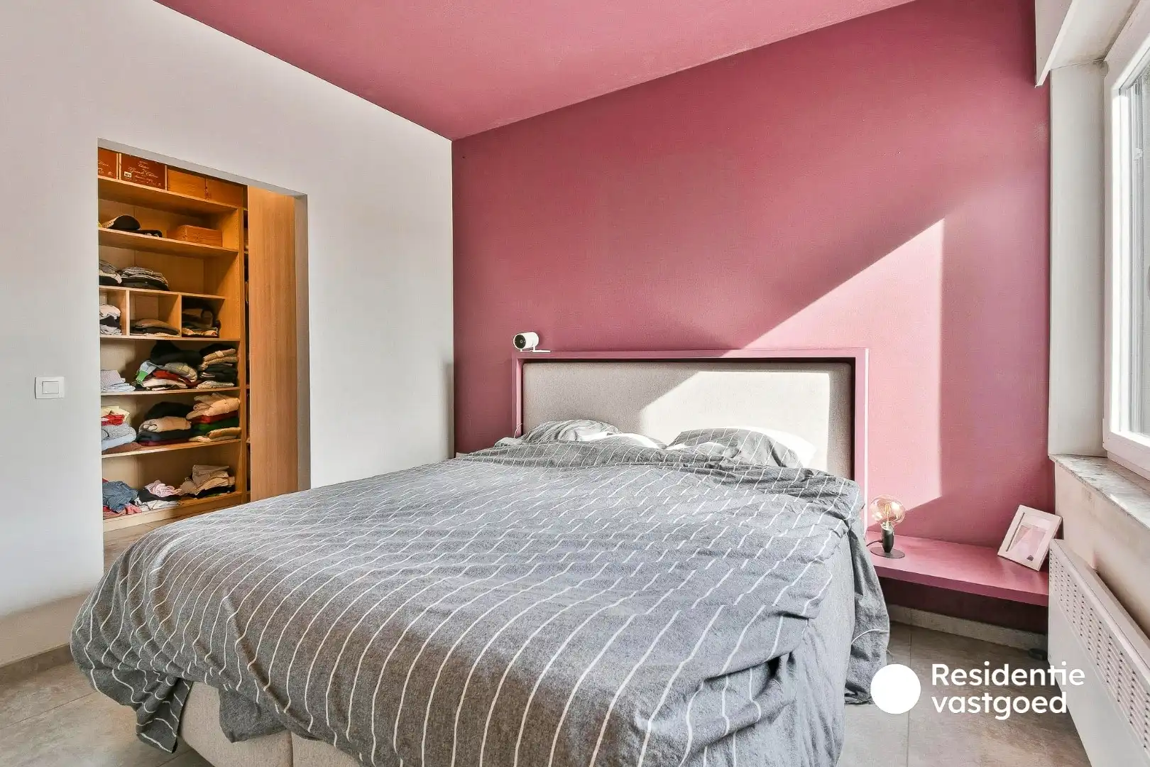 Instapklare en alleenstaande bungalowwoning foto 12