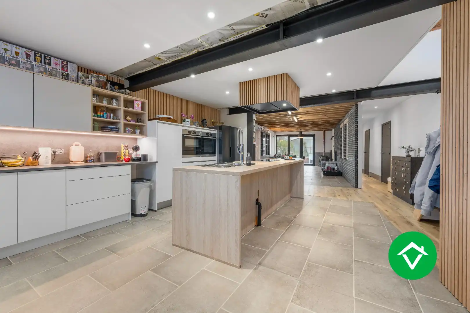 Energiezuinige, instapklare gezinswoning op 716 m² met zonnige tuin en vlotte verbindingen foto 3