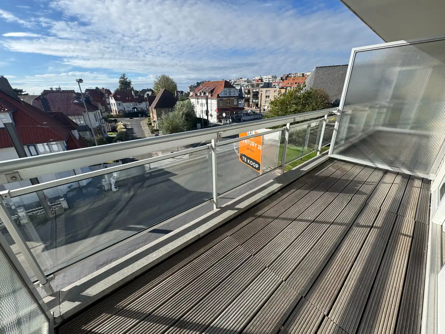 Zongerichte studio met ruim terras in hartje Westende-Bad foto 3