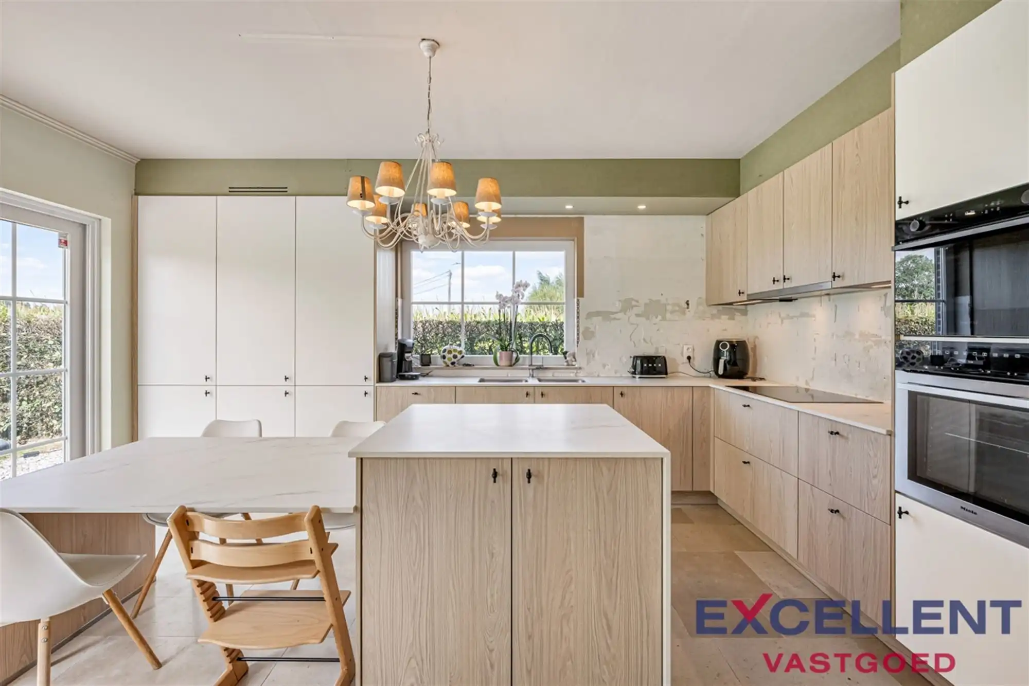 Ruime instapklare familiewoning in een groene en landelijke omgeving foto 12