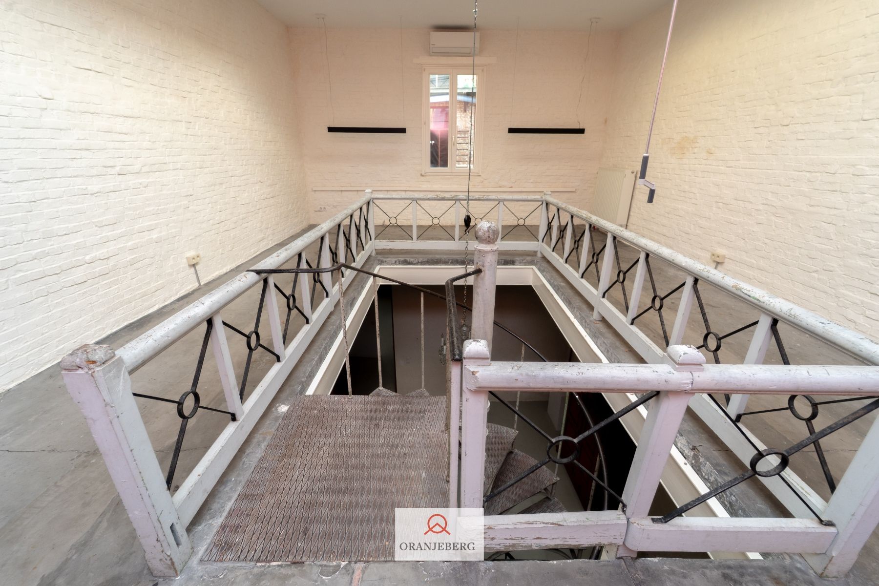 Polyvalente atelierruimte-magazijn-loods foto 39