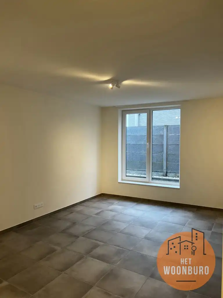 Nieuwbouw duplex met vrij beroepersruimte en 2 staanplaatsen foto 17