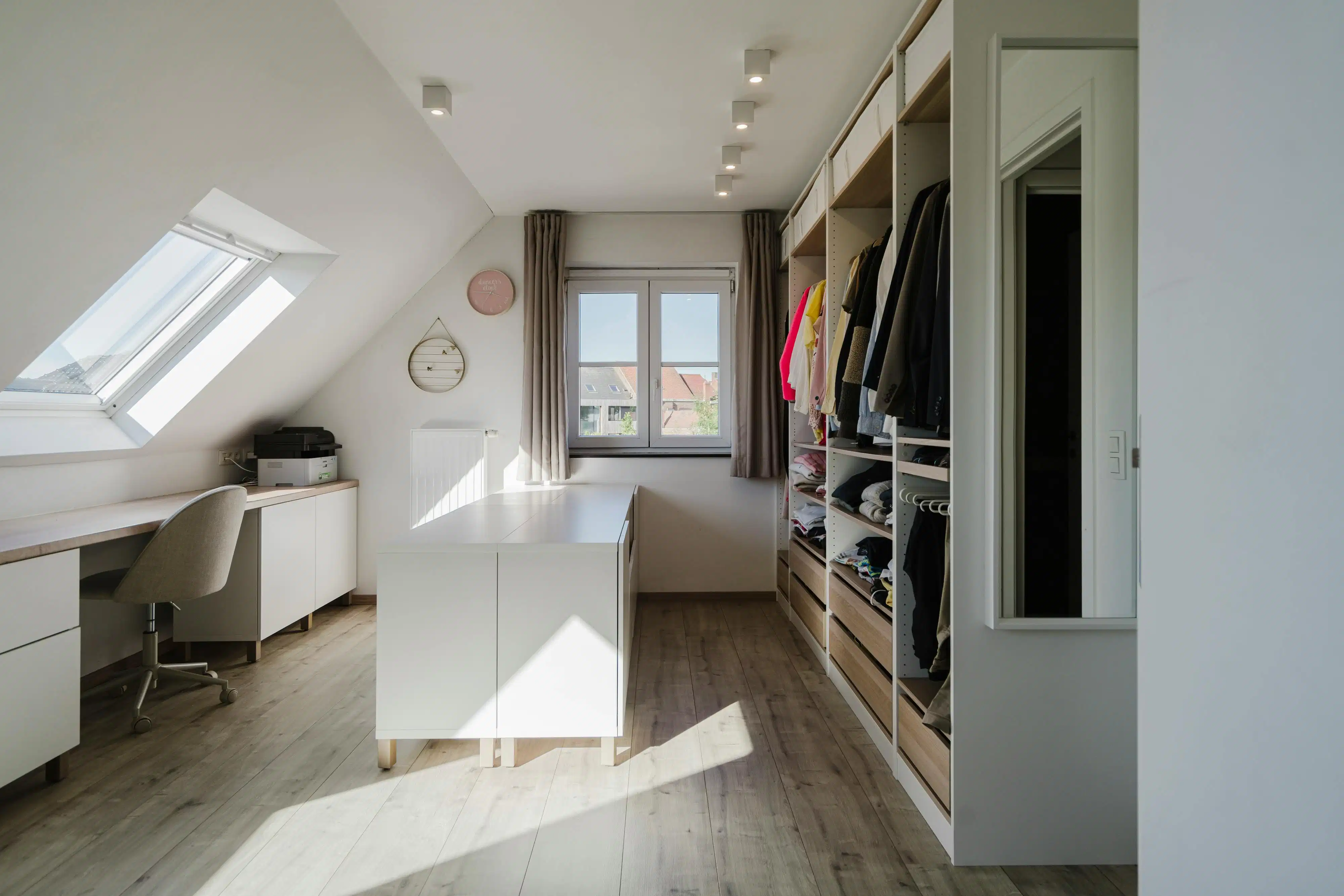 Recente halfopen hoekwoning met 3 slaapkamers in Rollegem foto 12