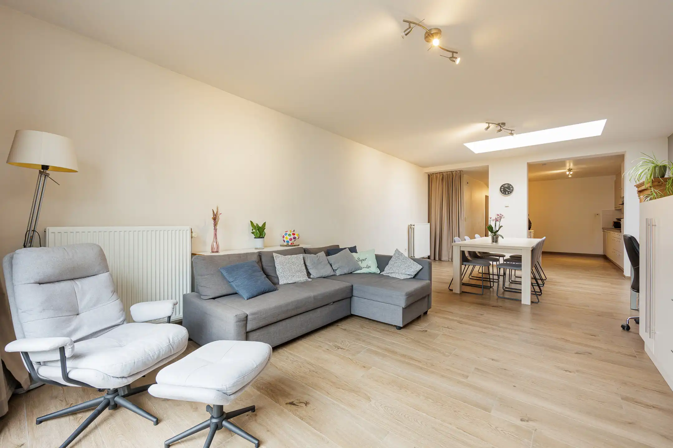 Instapklare  woning met drie slaapkamers en stadstuintje foto 4