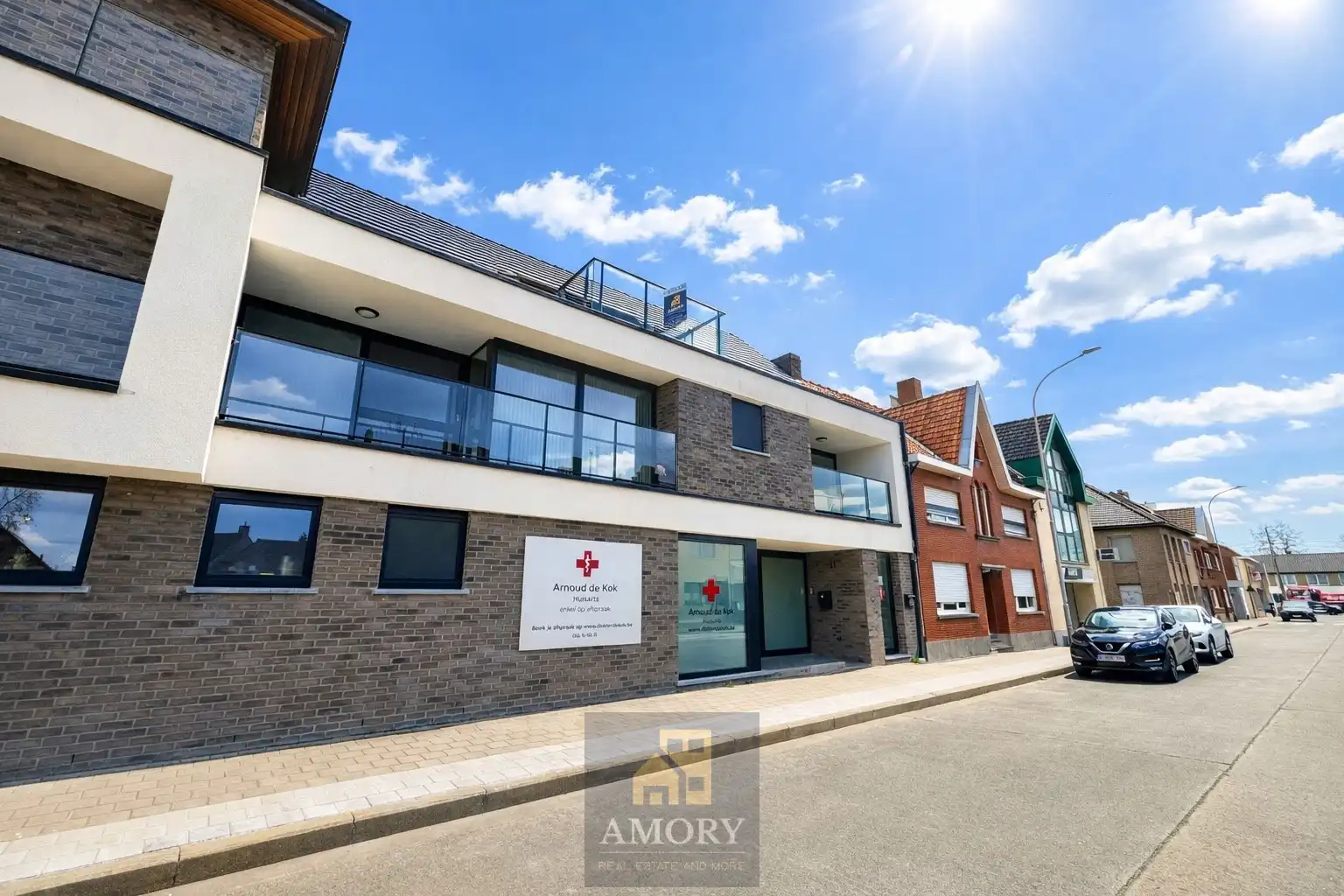 Zonovergoten penthouse met 2 grote terrassen aan Kerkplein te Beveren-Leie foto 16