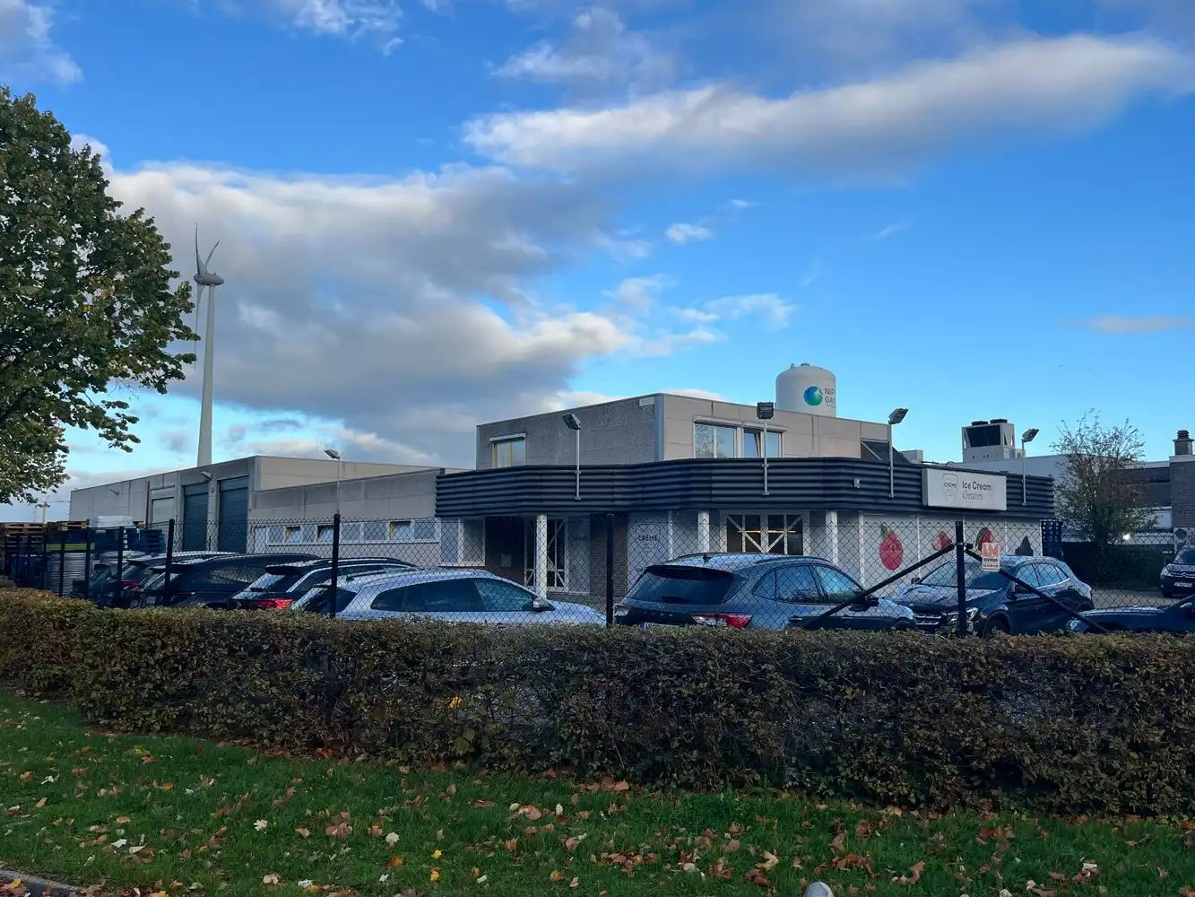 1.144m² Bedrijfsgebouw op 25a38ca foto {{pictureIndex}}