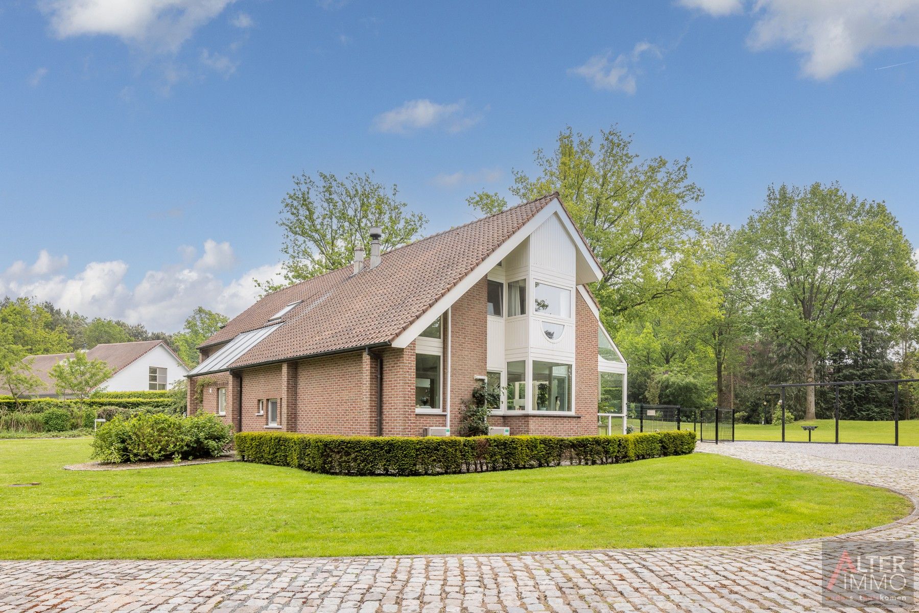 VERKOCHT! Uitzonderlijke villa in een schitterende residentiële, groene setting op een royaal perceel van 48a 15ca. te Zolder! foto 44