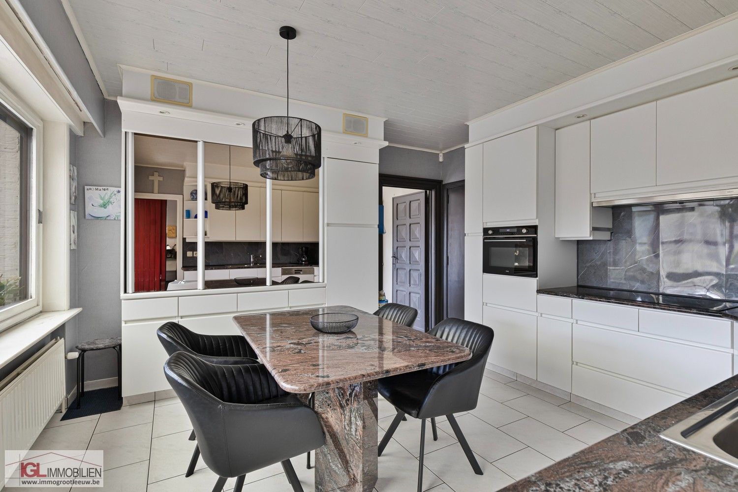 Uitzonderlijke woning met 4 slaapkamers en zwembad foto 9