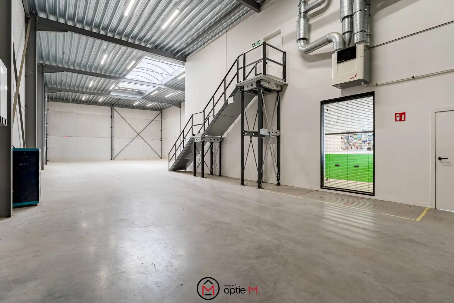 Moderne bedrijfsunit met unieke kantoren in Heusden foto 2