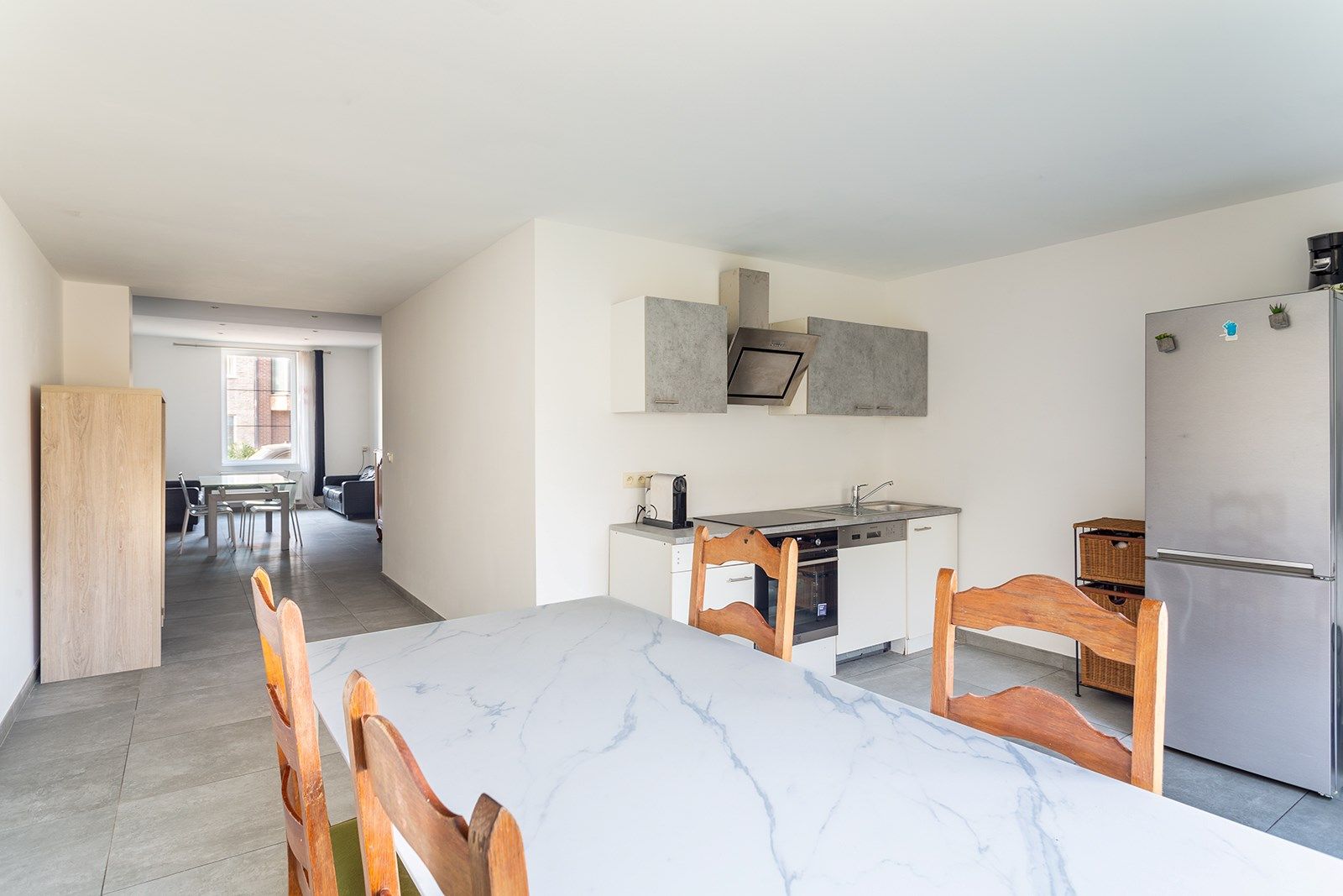 Gerenoveerde woning met 4 slaapkamers foto 7