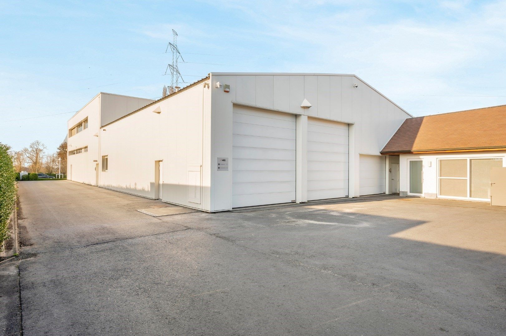 Hoogwaardige villa met bedrijfsgebouw op 3704 m². foto 25