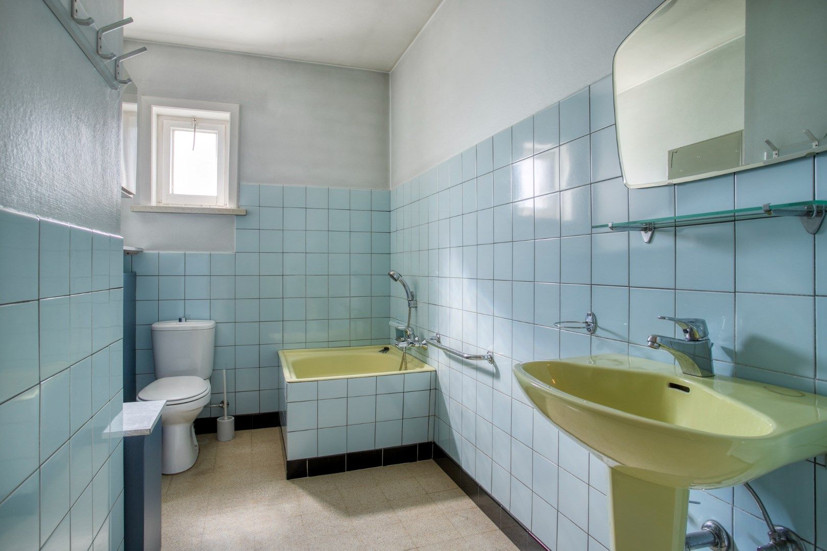 Leuke woning met veel potentieel foto 8