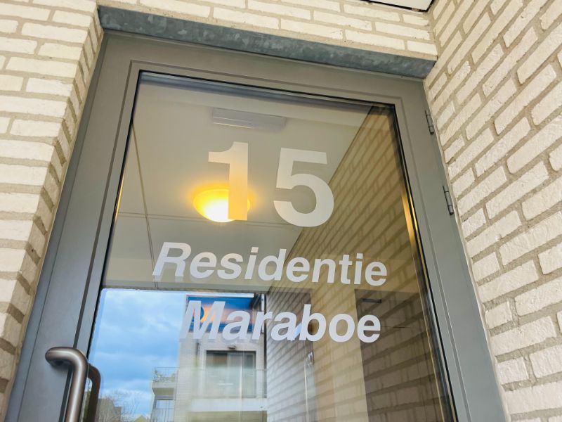 Centraal gelegen, gelijkvloers appartement met 2 slaapkamers en ruim terras met zicht op de Leie foto 3