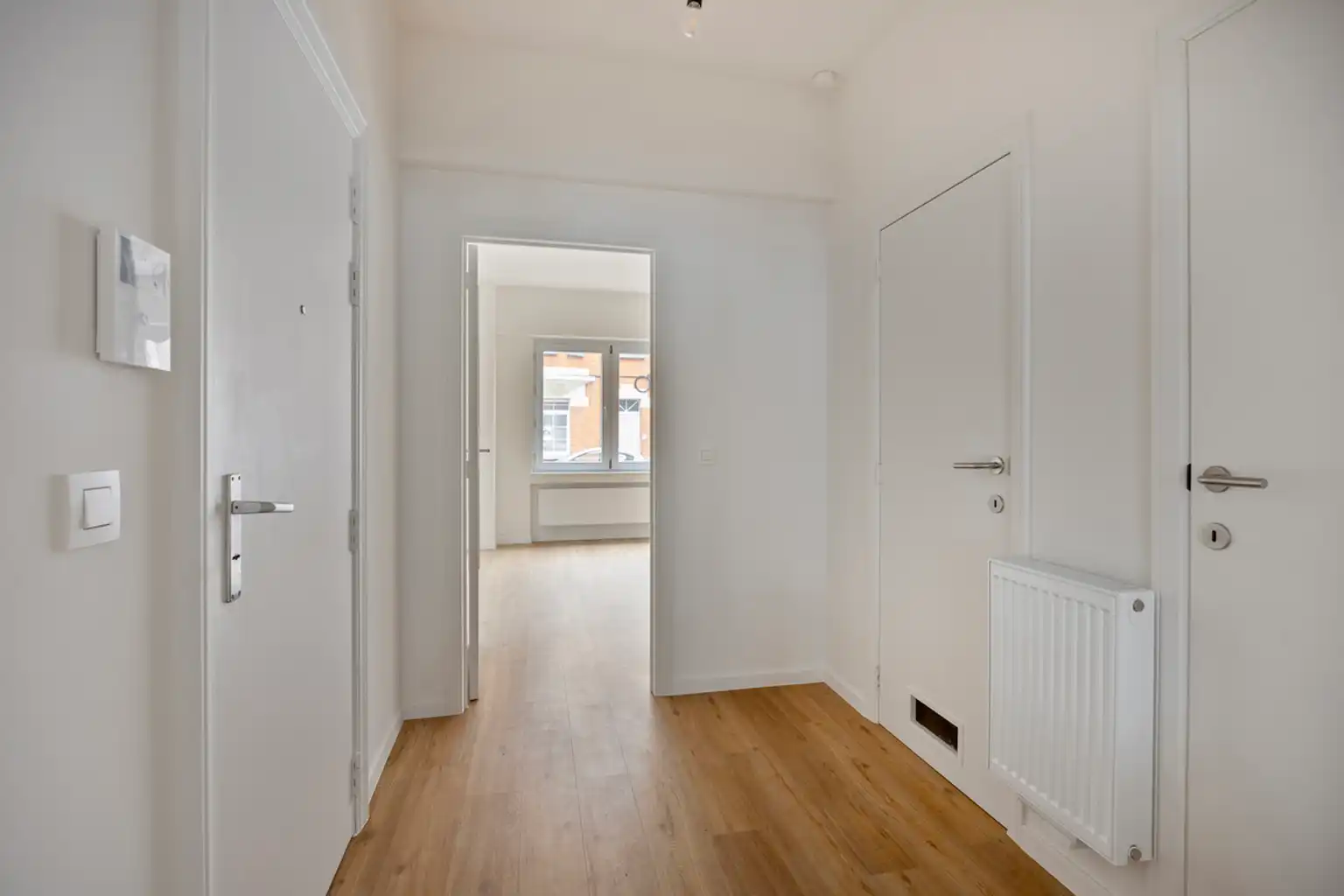 Volledig gerenoveerde gelijkvloerse éénslaapkamerappartement foto 2