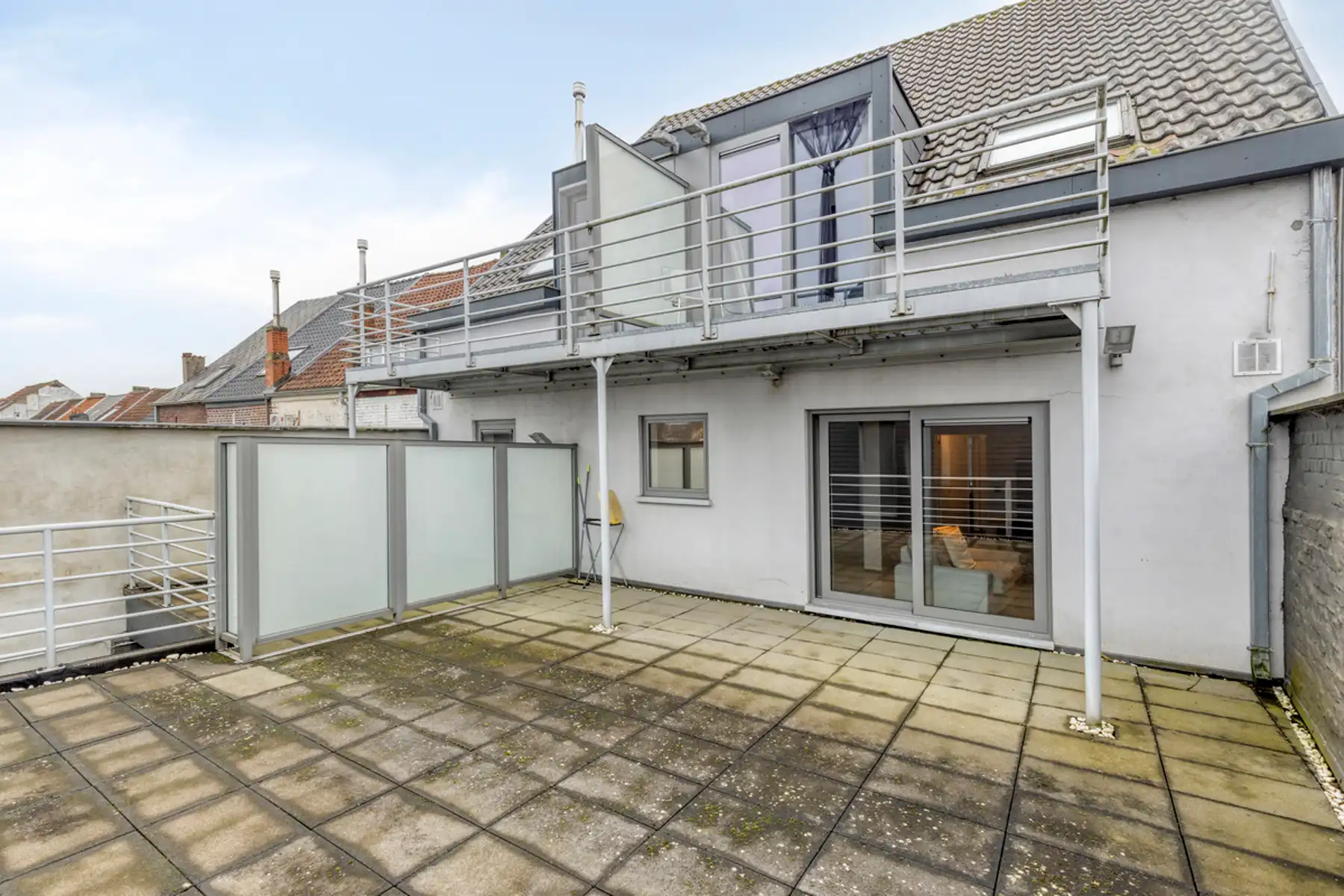 Instapklaar appartement met terras en garage in het centrum van Ninove! foto 20