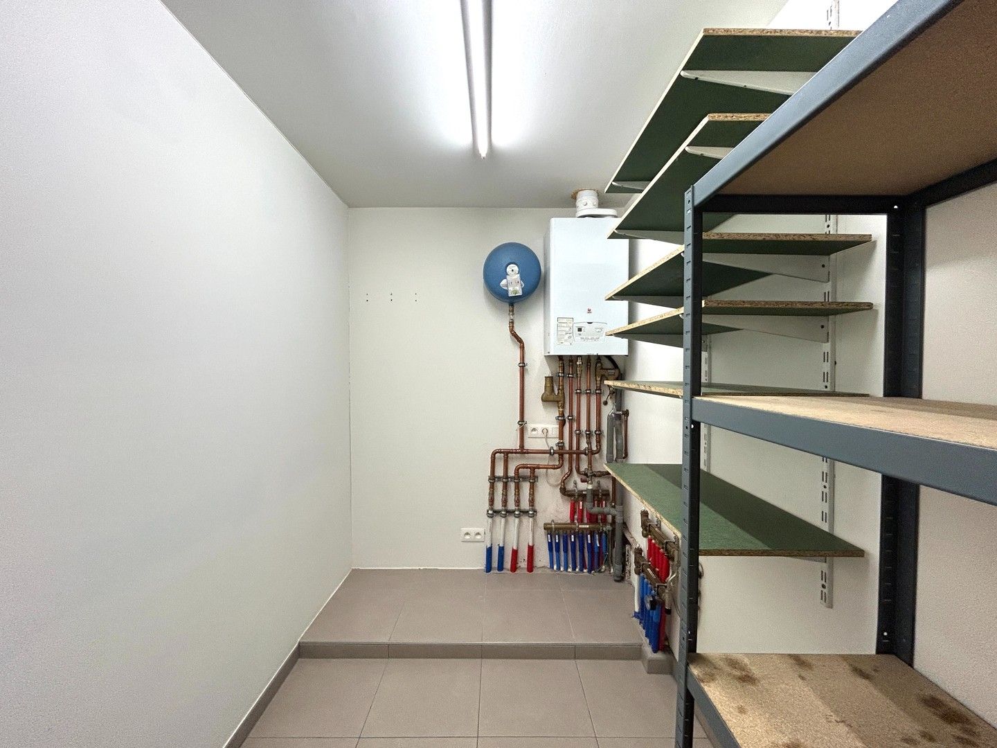 Instapklaar duplex-appartement met 3 slaapkamers in centrum Tielt! foto 7