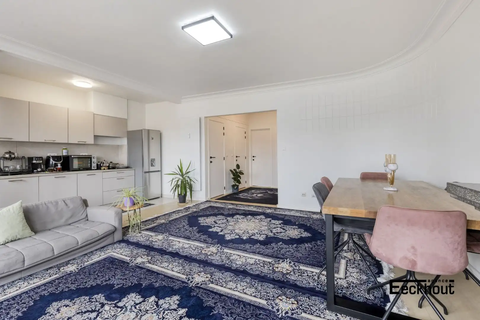 Stijlvol gerenoveerd appartement in het bruisende hart van Oostende! foto 4