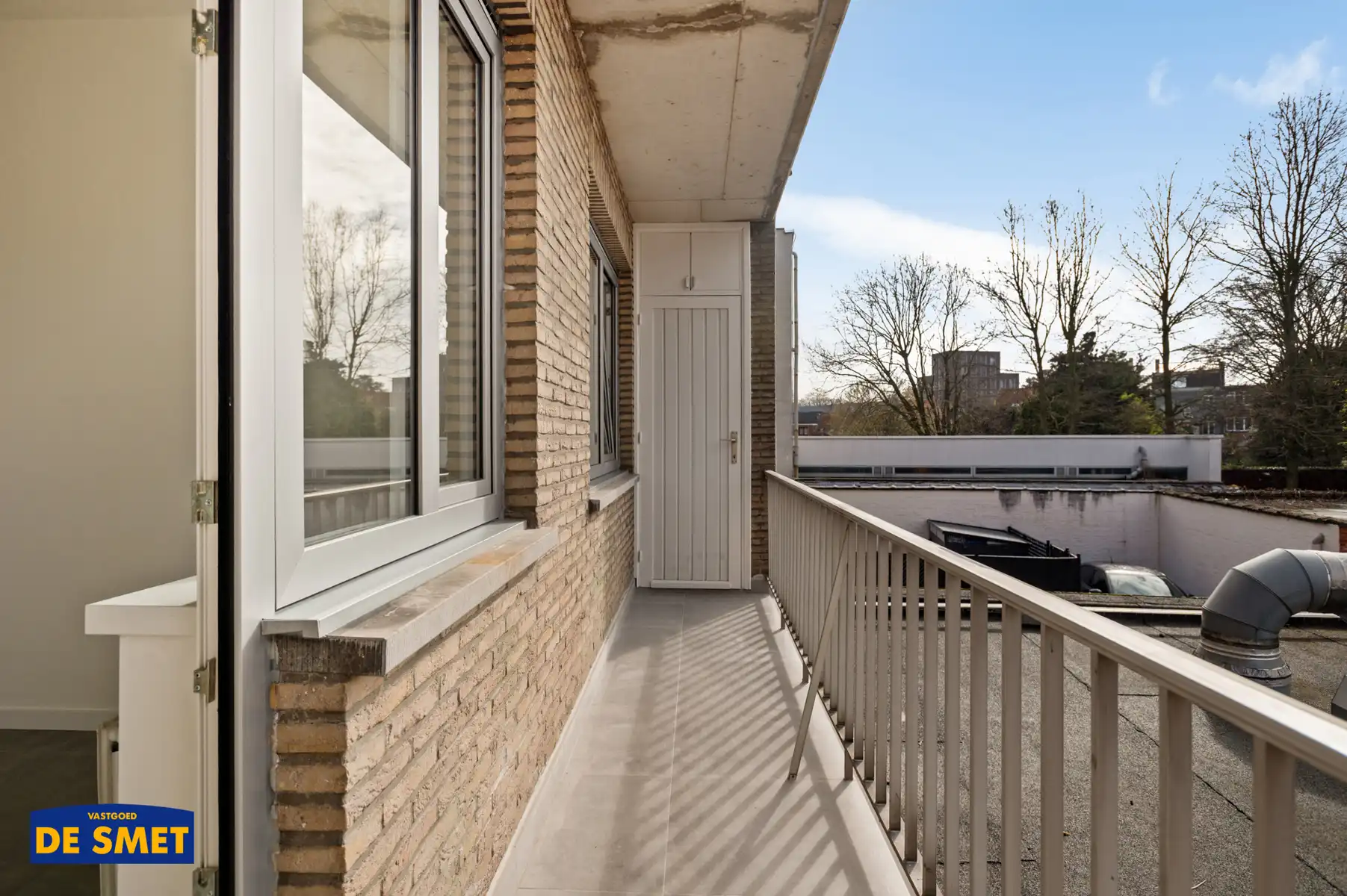 Volledig vernieuwd én geschilderd appartement in het centrum foto 13