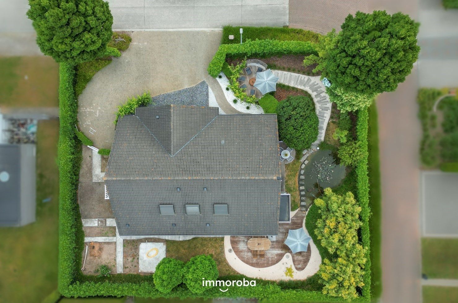 Te koop in Zulte – Woning met praktijkruimte TE KOOP !! (ideaal voor zelfstandigen of vrij beroepen)  foto 2