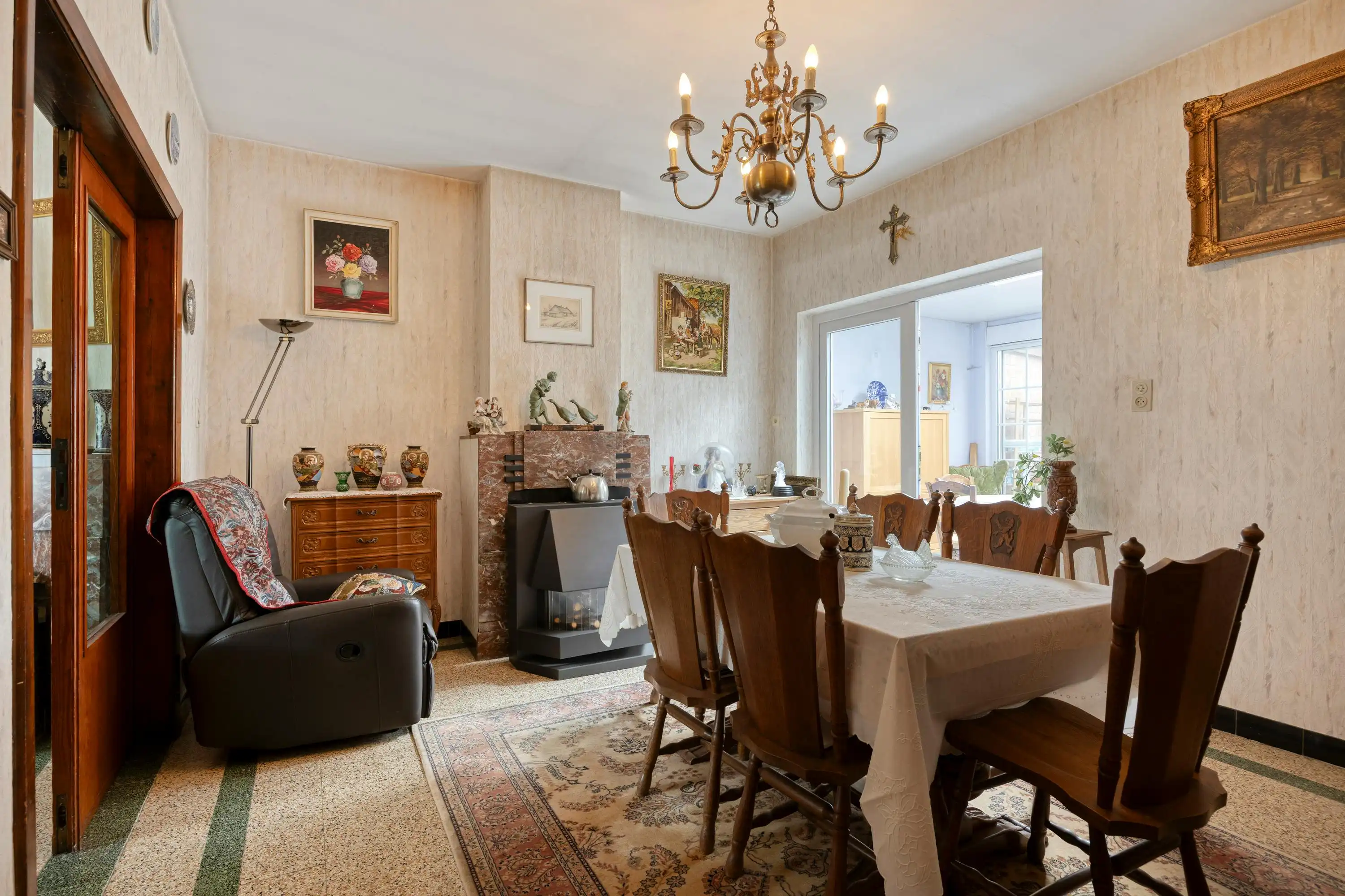 Te renoveren woning te koop in Wuustwezel! foto 6
