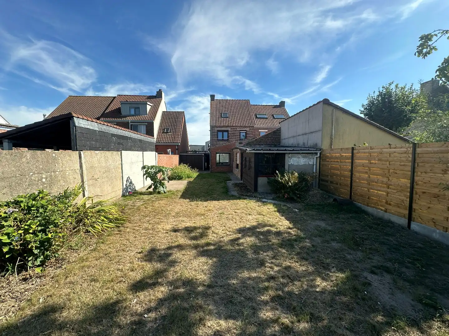 Instapklare woning met 2 slpk, garage en tuin, Aartrijke. foto 22