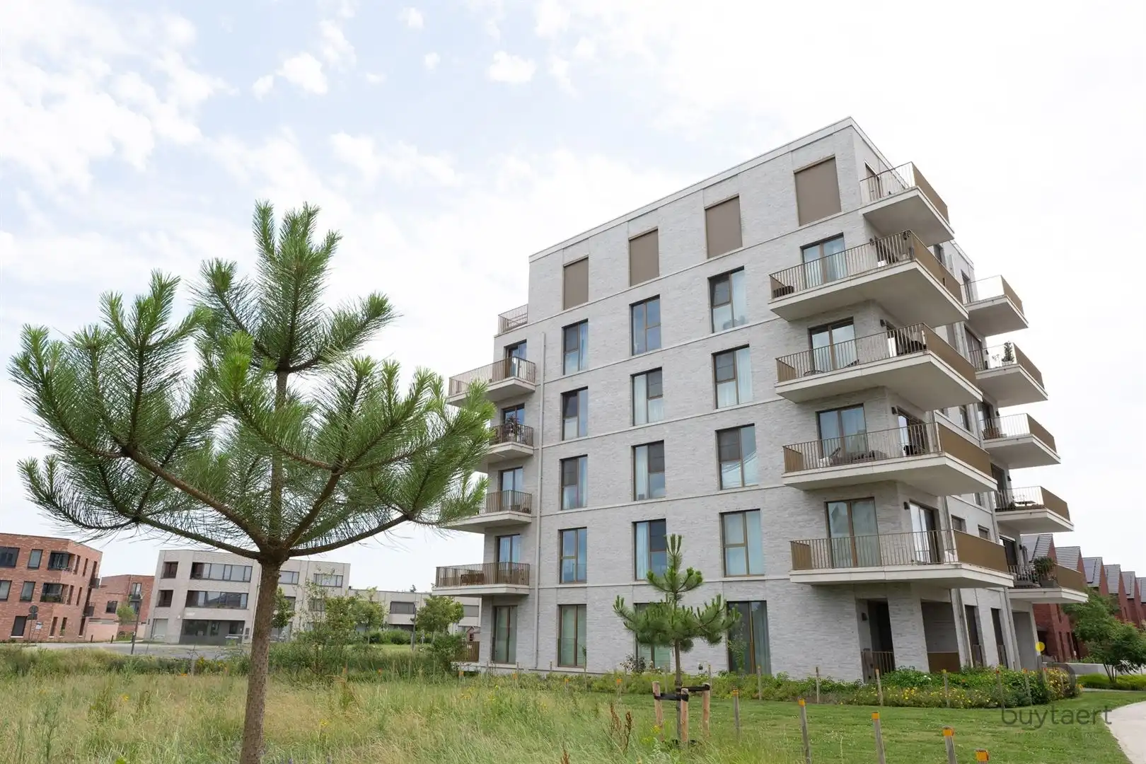 WONEN IN STIJL: een knap 2-slaapkamer appartement op de 3de verdieping met terras te Deurne-Zuid! foto 39