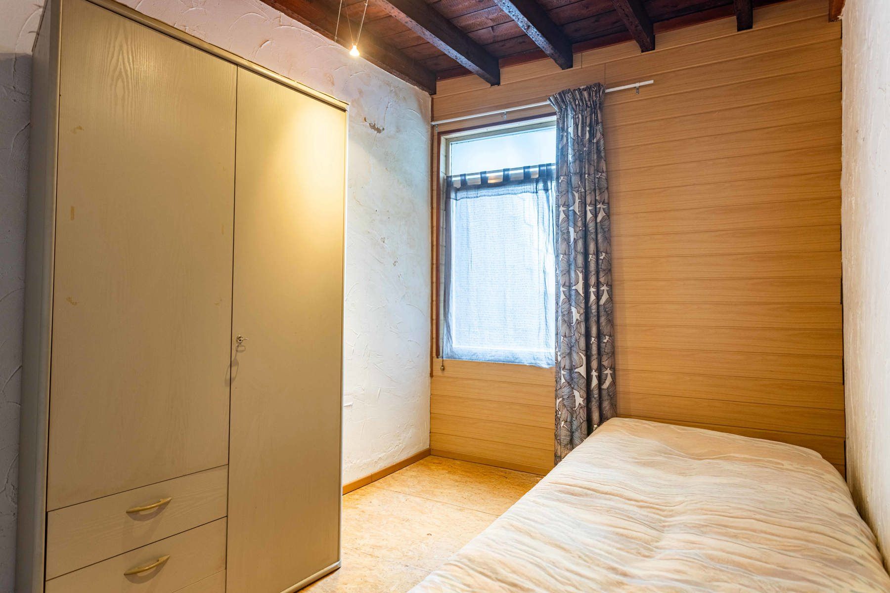 Te koop: te renoveren woning met private parkeerplaats! foto 18