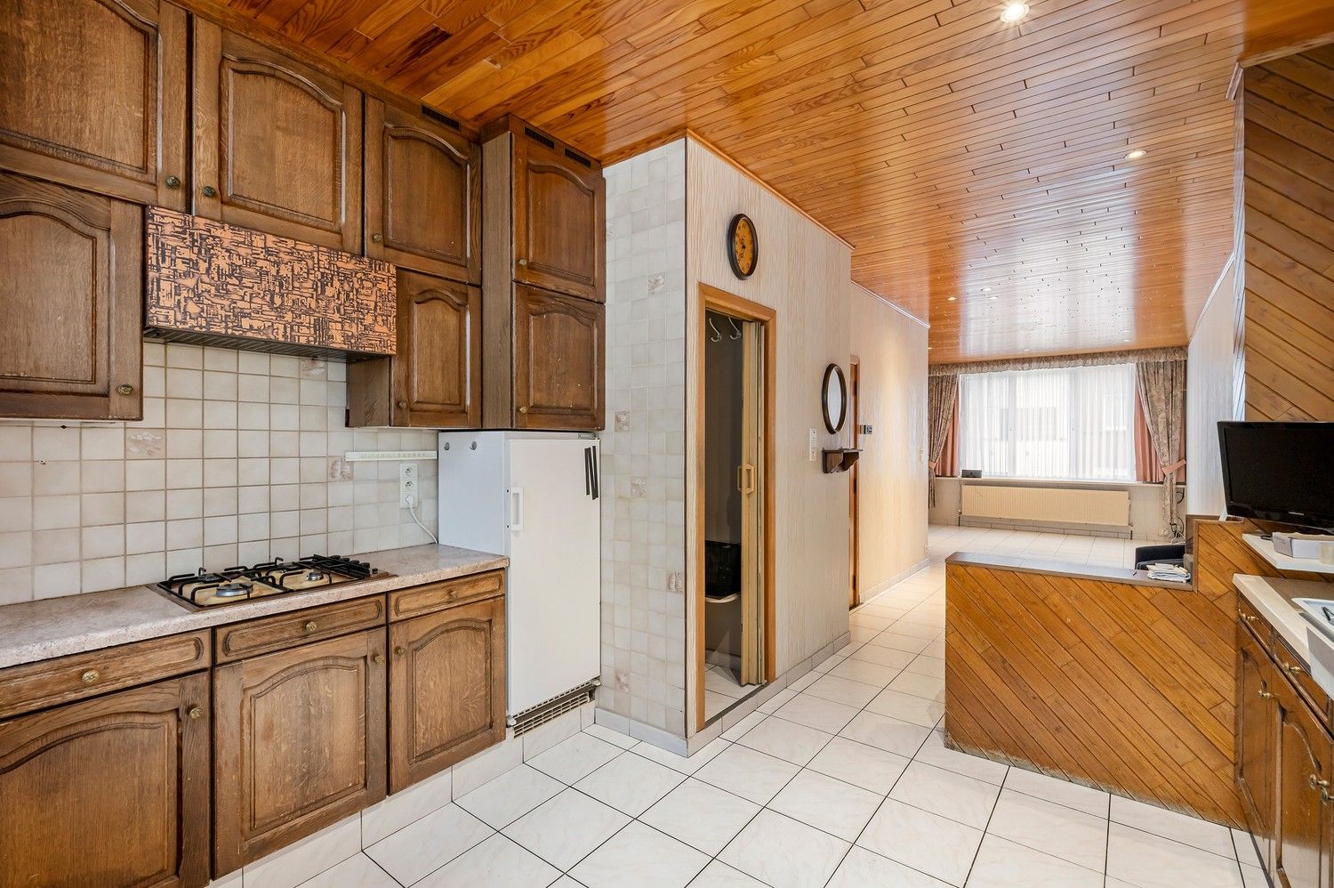 OP TE FRISSEN WONING MET MAGAZIJN VLAK BIJ CENTRUM MECHELEN foto 12