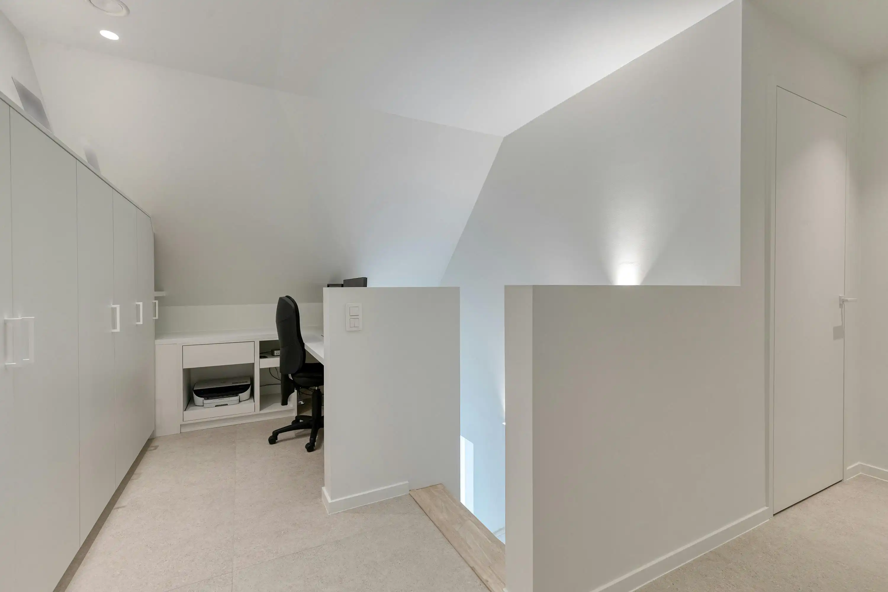 Perfect afgewerkte villa (2023) op rustige ligging foto 12