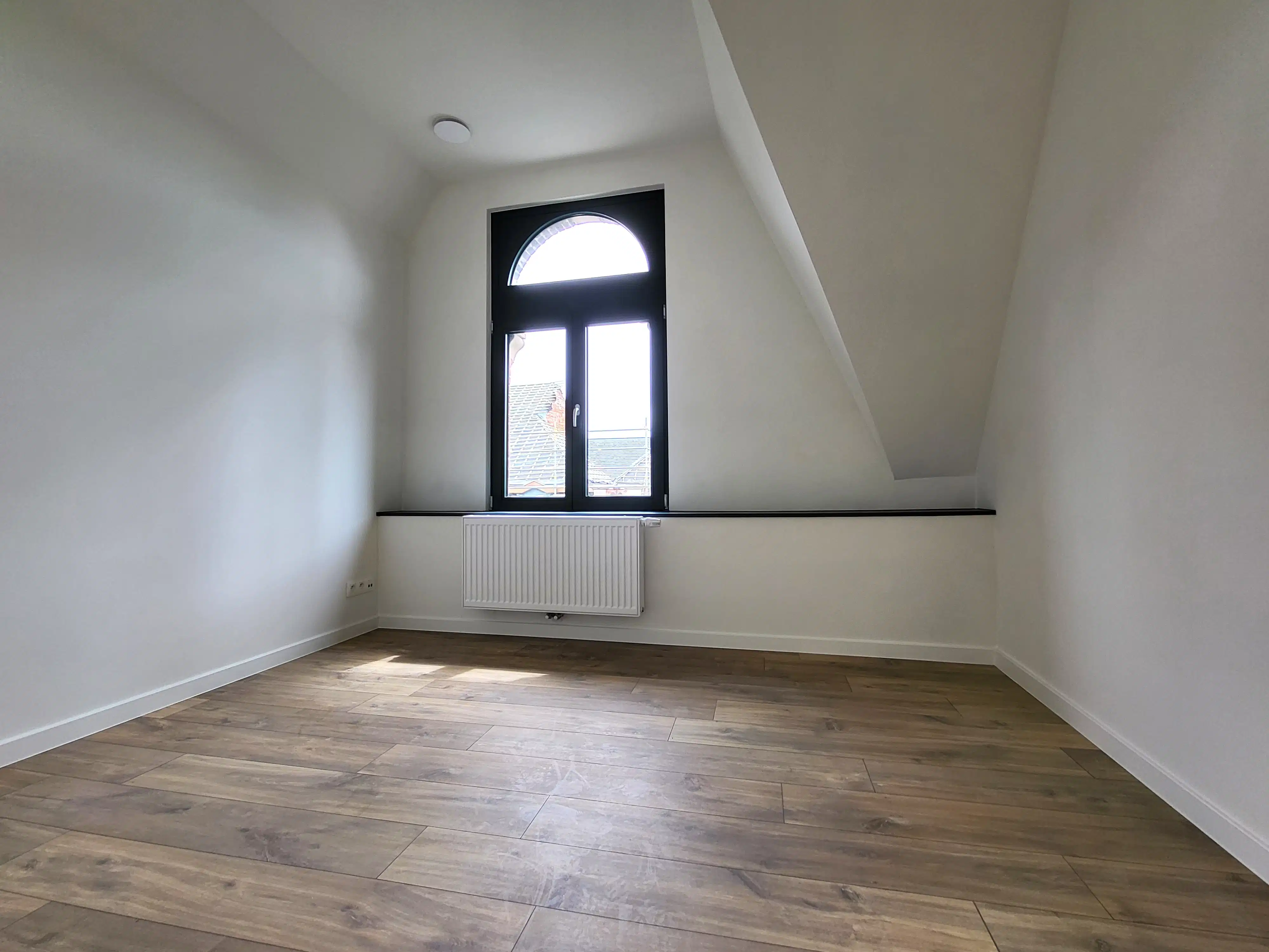Volledig gerenoveerd appartement met 2 slaapkamers in het hart van Gent.  foto 27