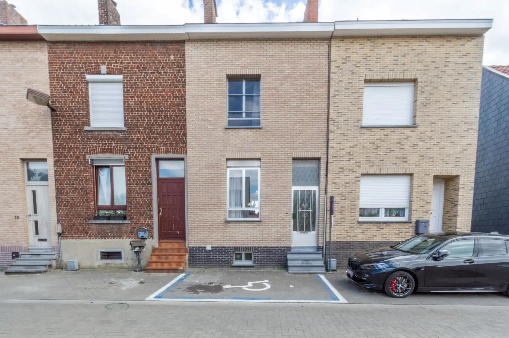 TE MODERNISEREN WONING MET 3 SLAAPKAMERS + TUIN! foto 2