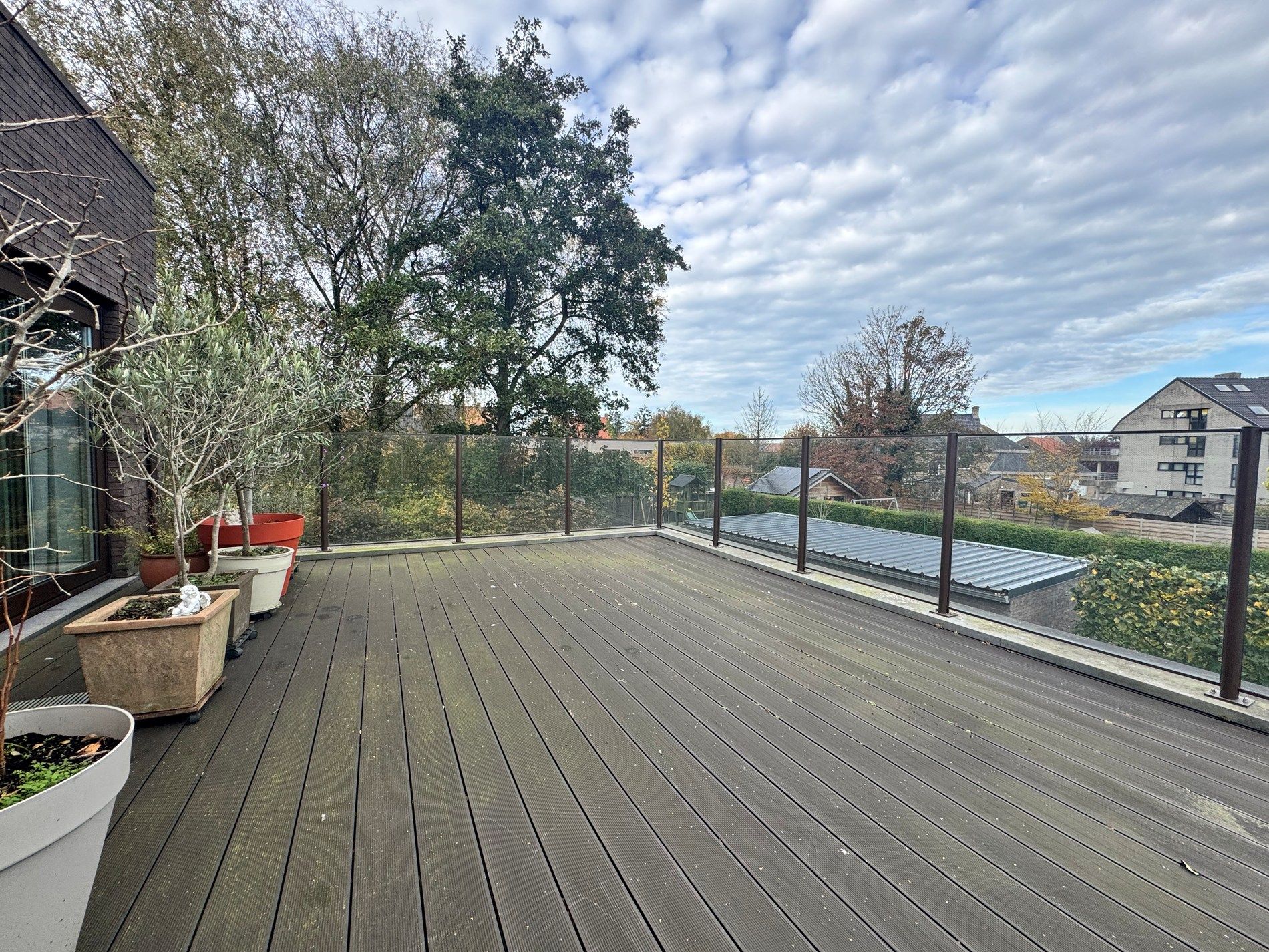 Appartement met mooi groot terras te Koekelare foto 8