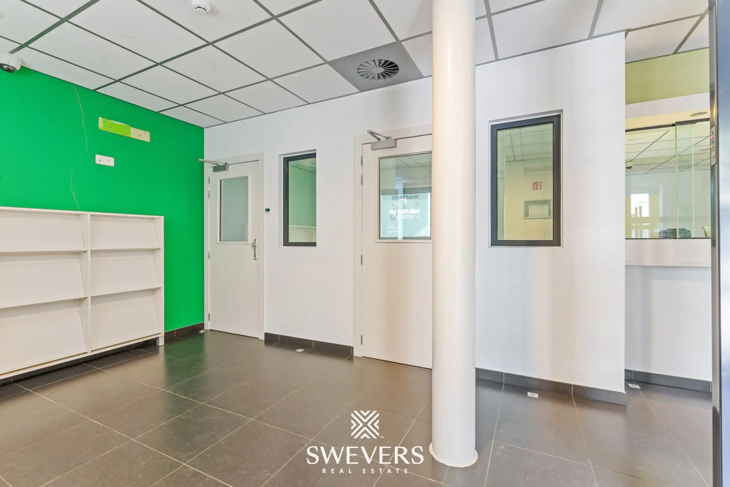 Instapklaar handelspand (161 m²) in Beringen-Centrum foto 4