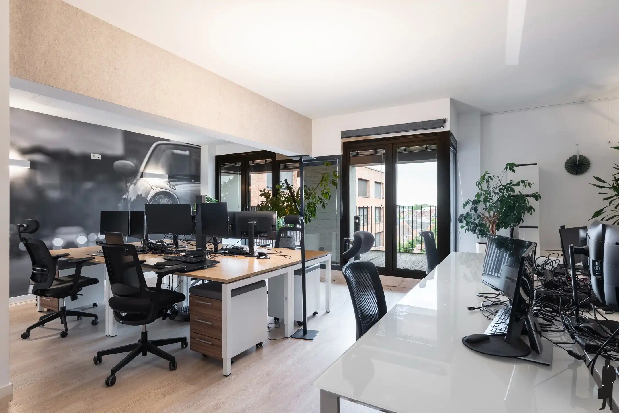 Instapklaar kantoor met terras en parking in Turnhout foto 5