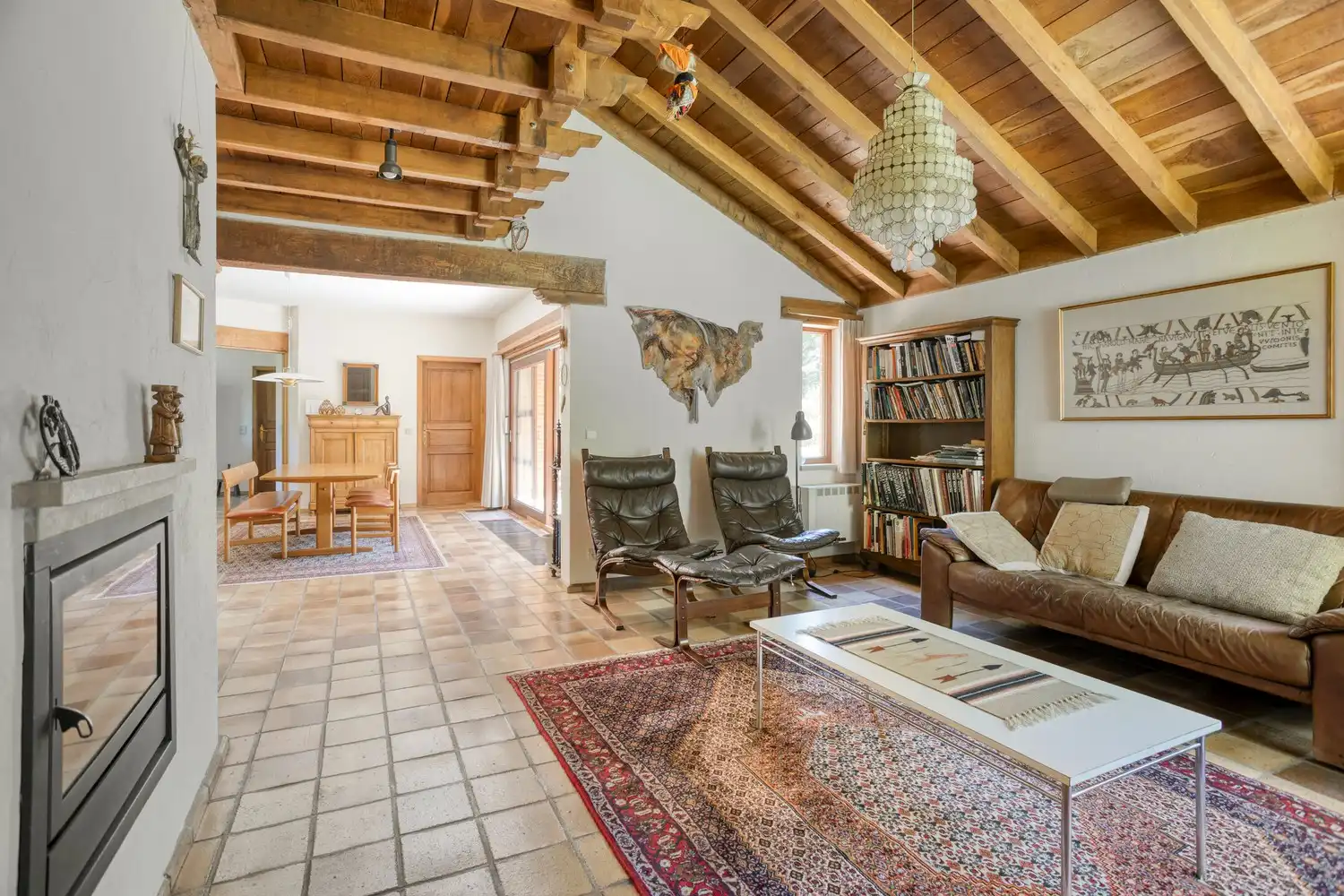 Prachtige, achterin gelegen villa op 22a15ca foto 10