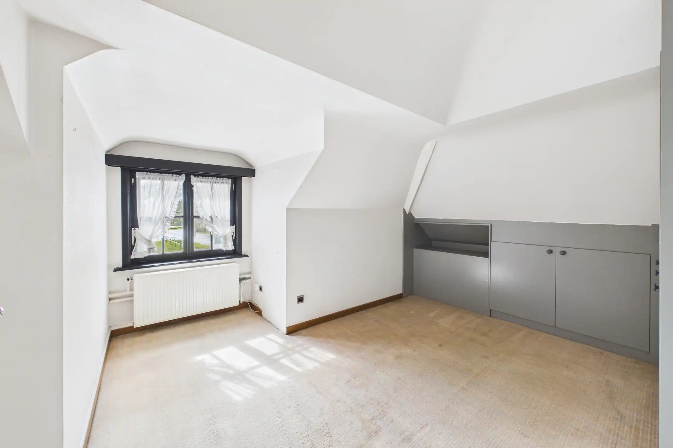 Landelijk gelegen hoeve met veel potentieel op 5.148 m² foto 11