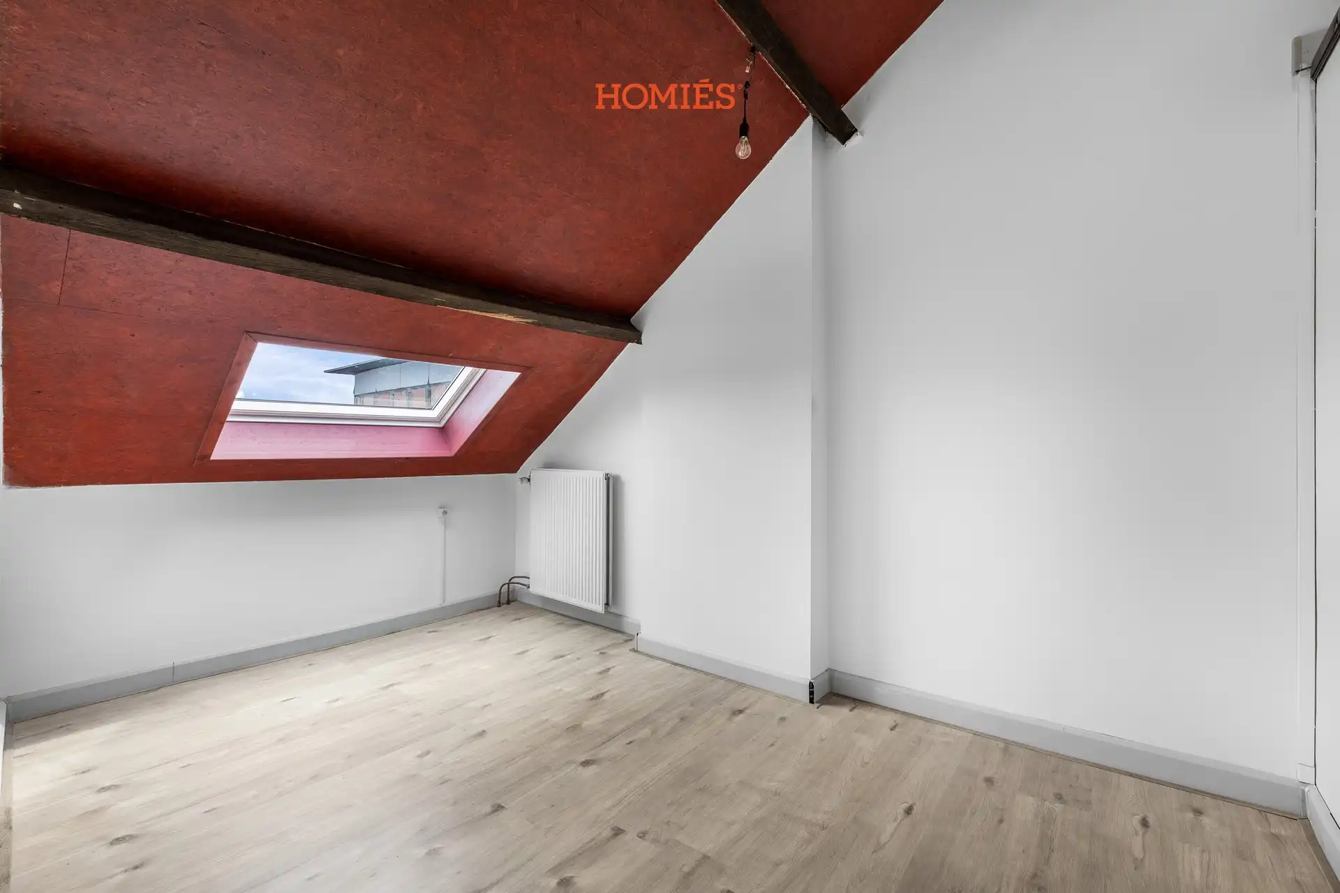 Gerenoveerde centrumwoning met 5 slaapkamers en staanplaats! foto 19