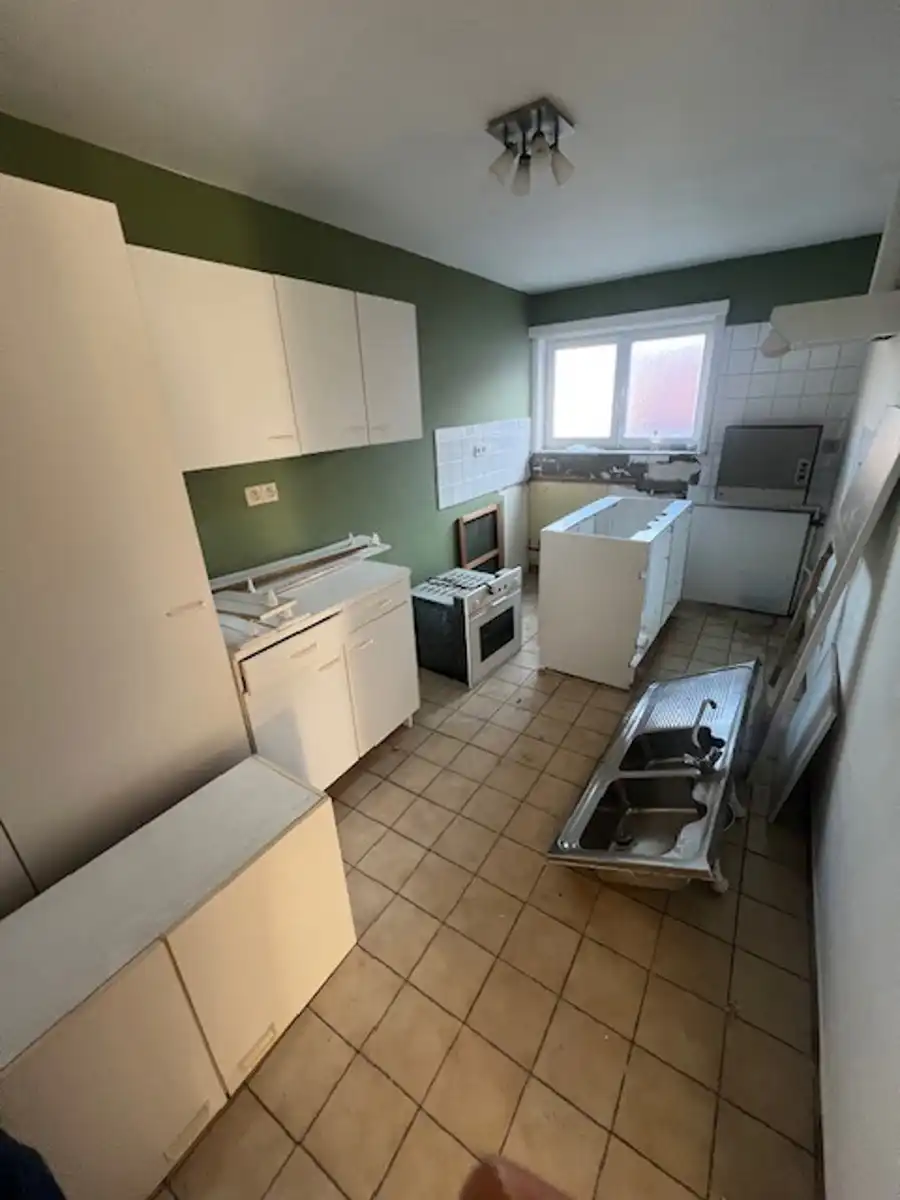 Projectgebouw (vroegere cinema met appartement en woning) foto 5