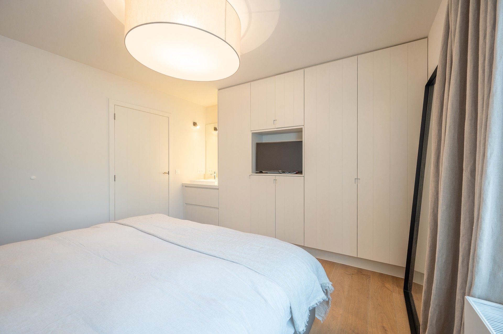 Gerenoveerd appartement met zijdelings zeezicht in het Zoute foto 8