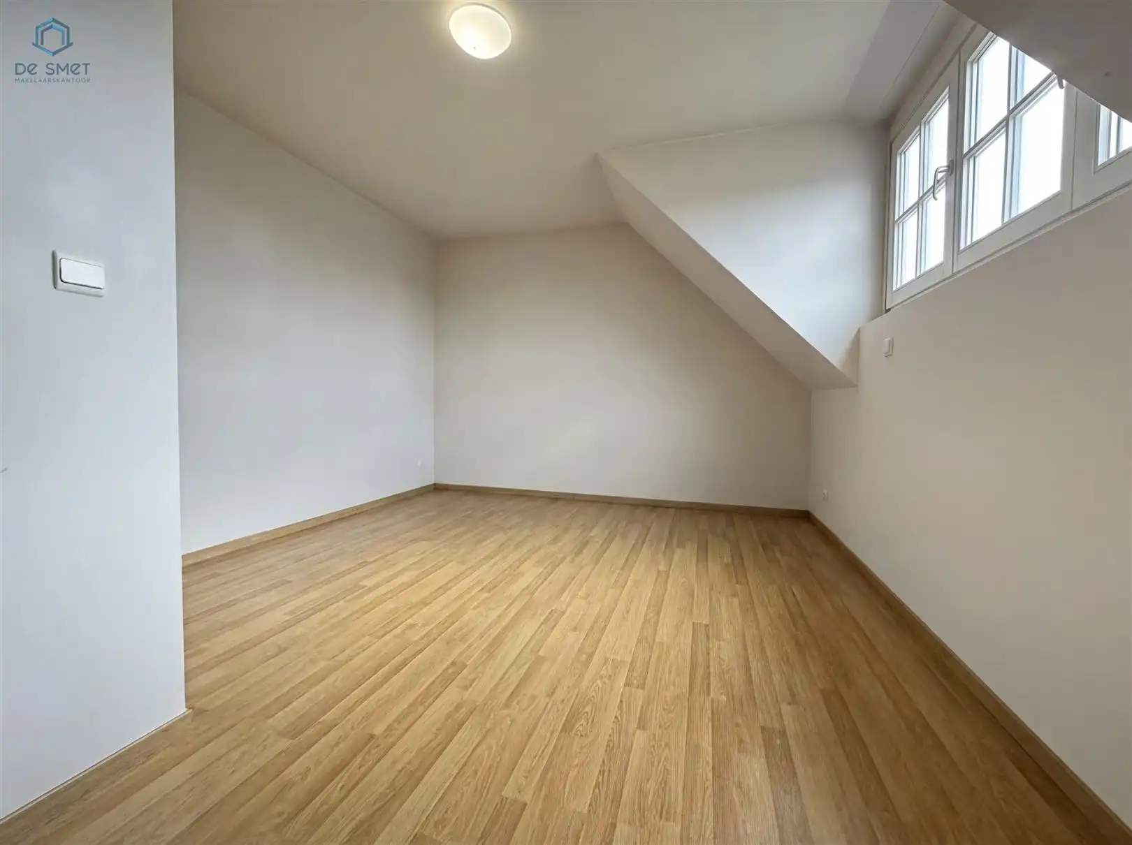 RECENTE ENERGIEZUINIGE VILLA MET MOOIE TUIN foto 18