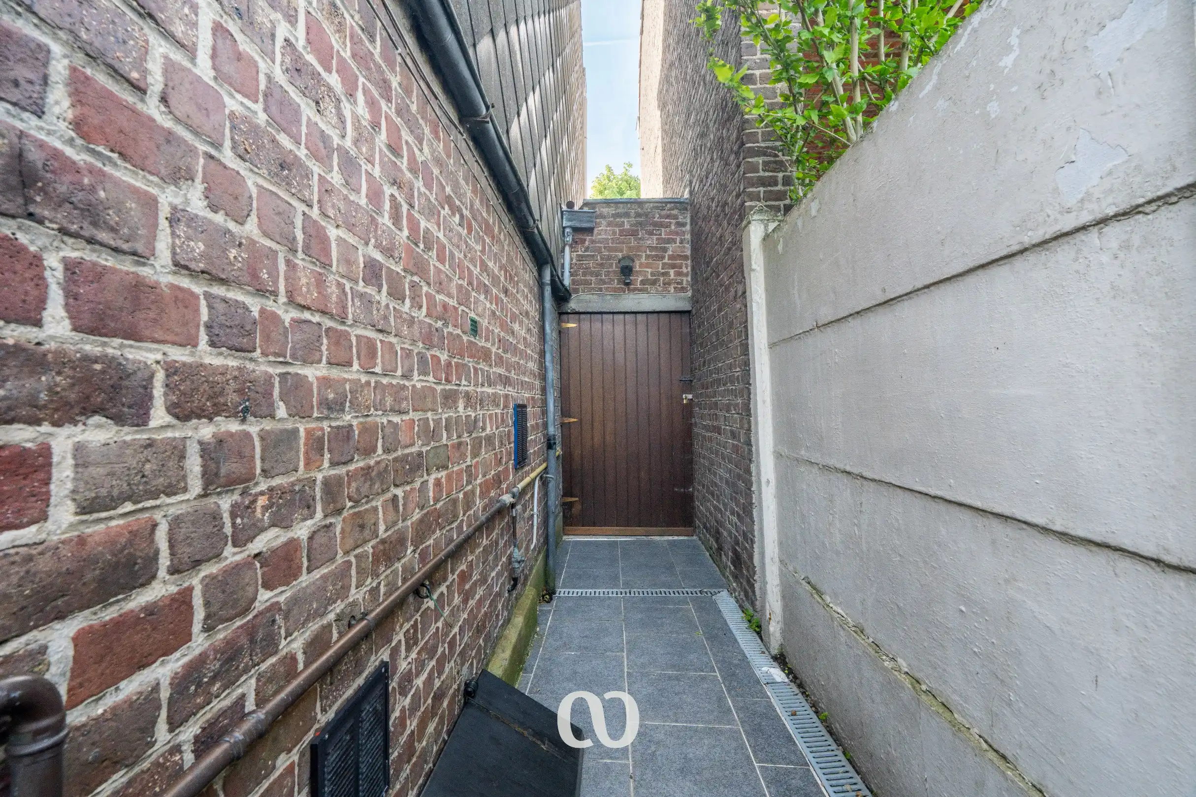 Stevige gezinswoning met 3 slaapkamers, garage en geïsoleerde zolder in Eine foto 19