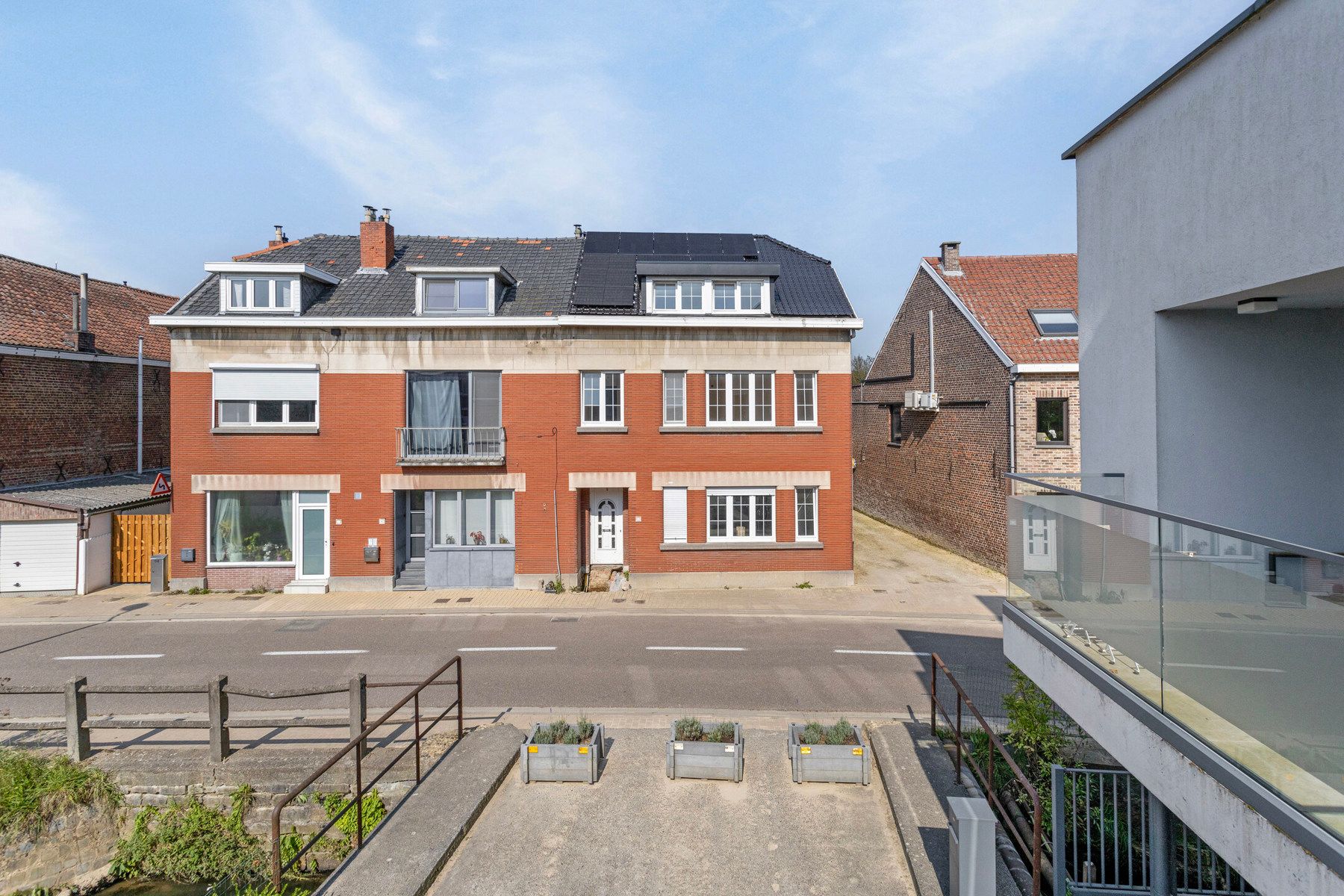 Energetisch gerenoveerde woning EPC A-label foto {{pictureIndex}}