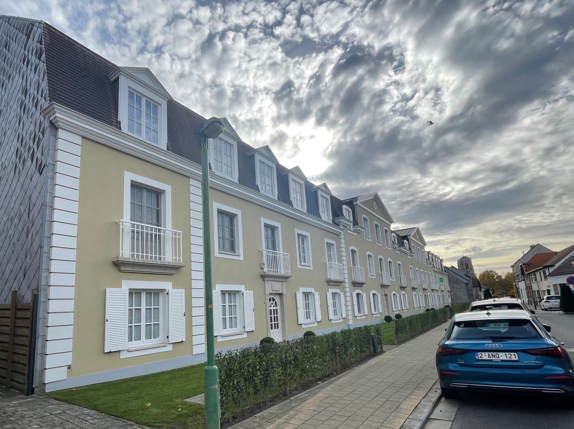 Appartement te koop foto {{pictureIndex}}