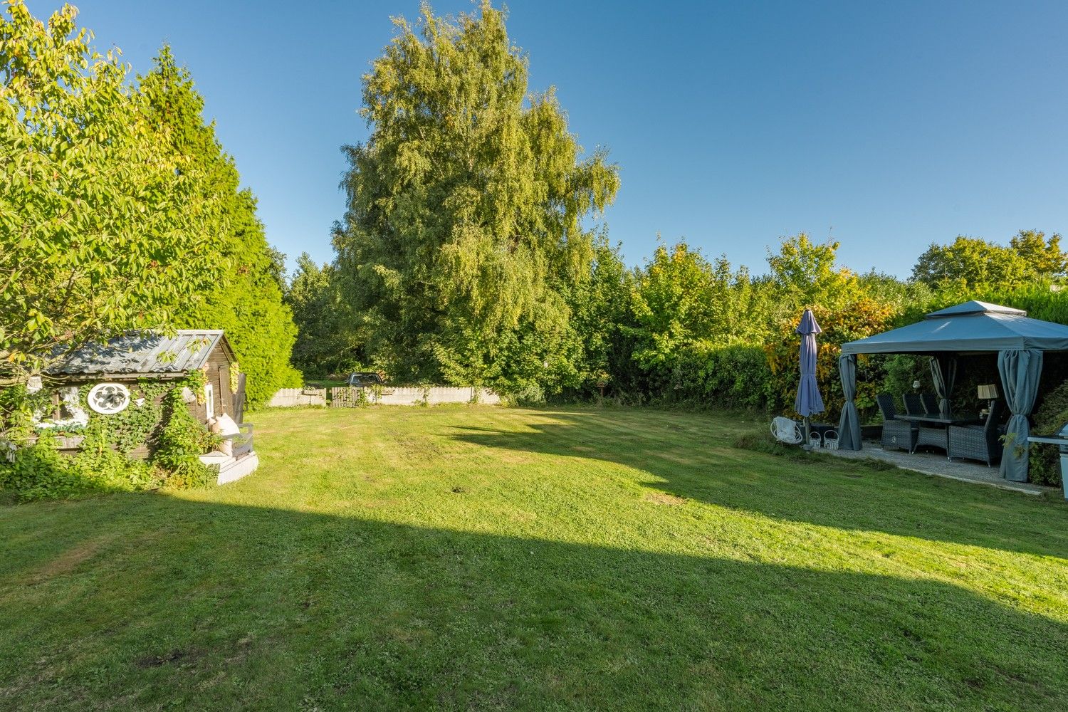 Gezellige, gerenoveerde gezinswoning met 3 slaapkamers op 903 m², vlak bij de Nederlandse grens! foto 32